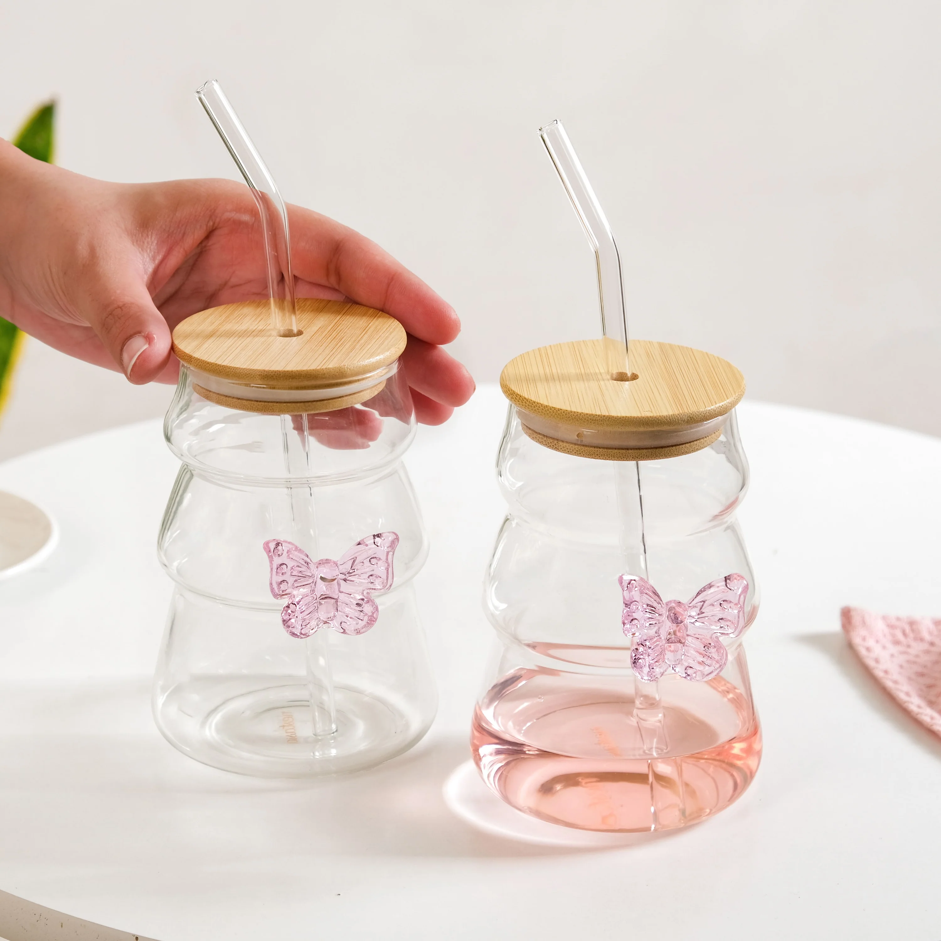 Girlie Butterfly Glass Tumbler With Straw Set Of 2 500ml - Image 3