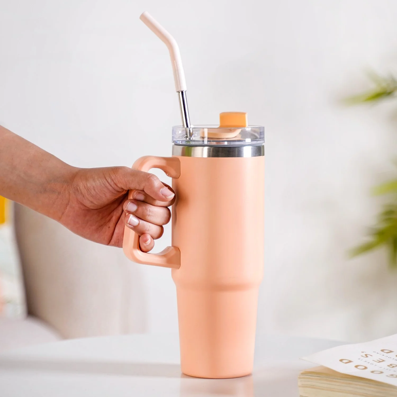 Glacio Spillproof Stainless Steel Water Bottle Soft Apricot 850ml - Image 3