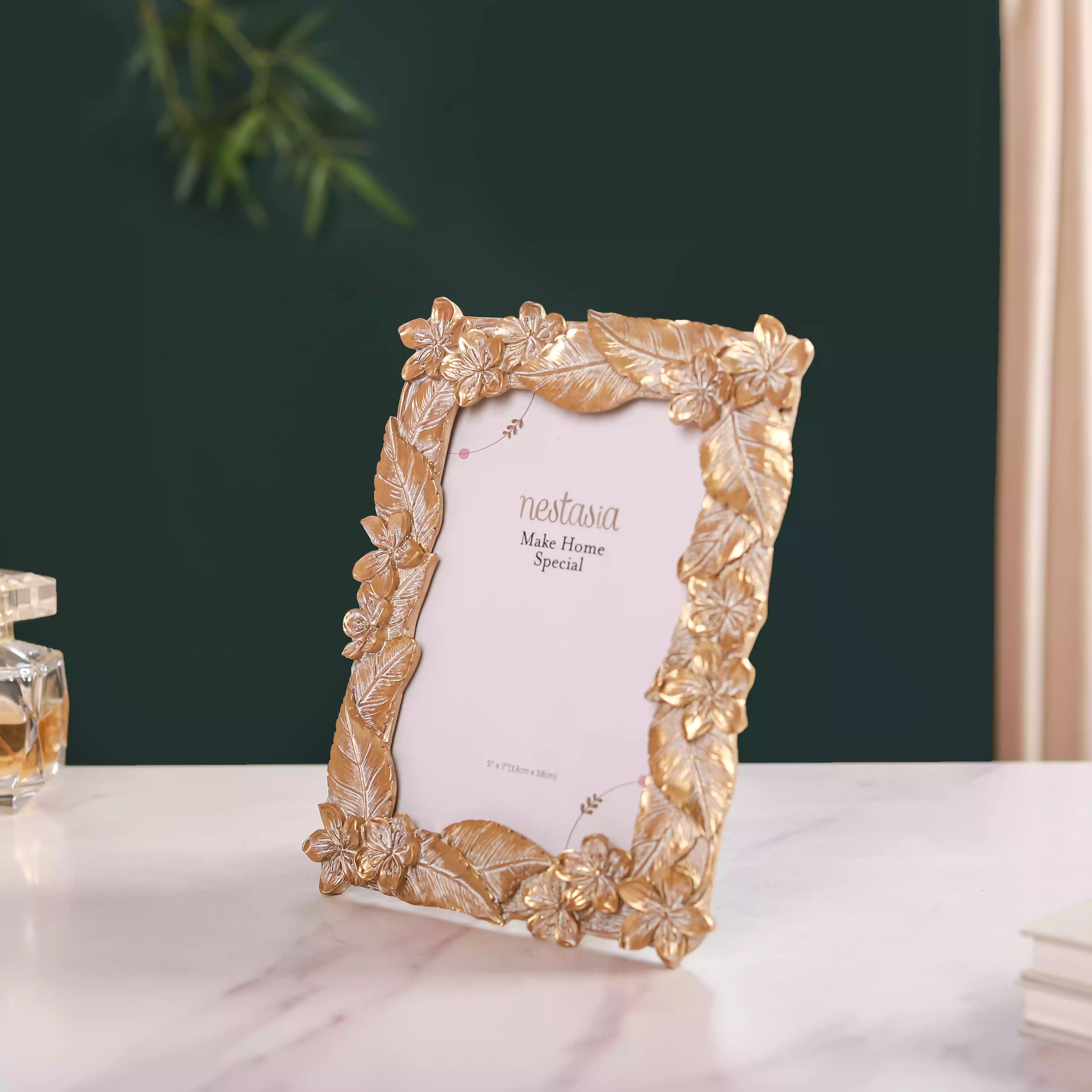 Glam Tropical Picture Frame Gold 9"x7.5" - Image 3