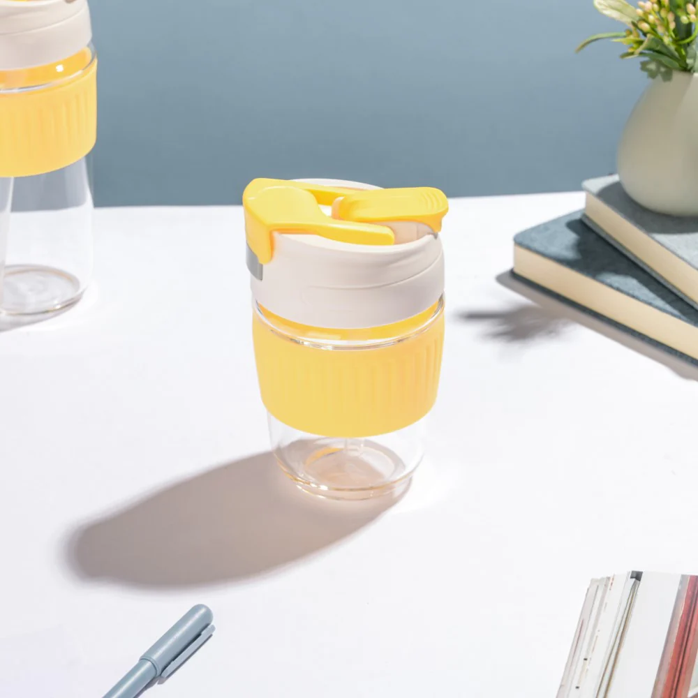 Glass Tumbler With Dual Flip Lid Yellow 350ml - Image 4
