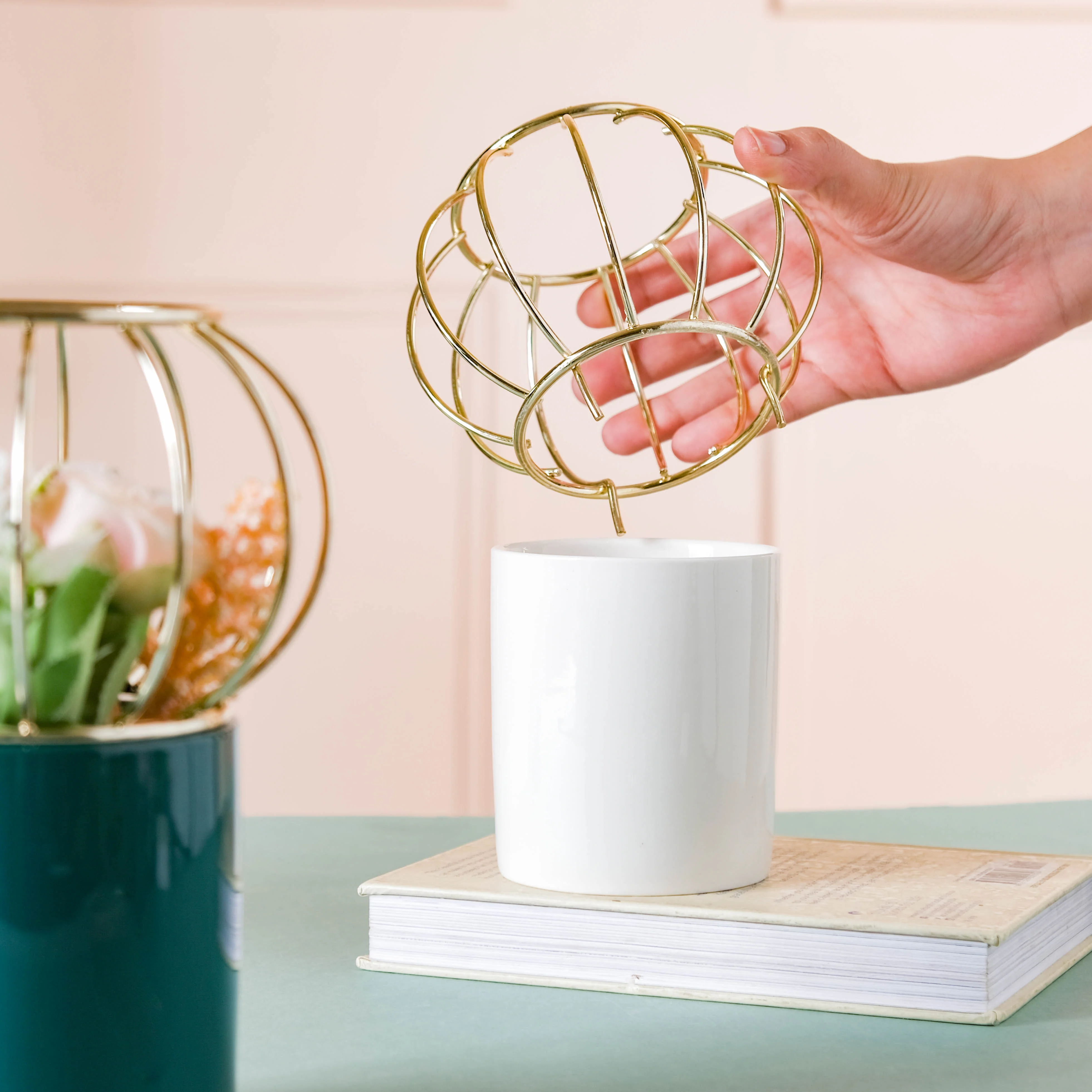 Globe Vase - Image 5