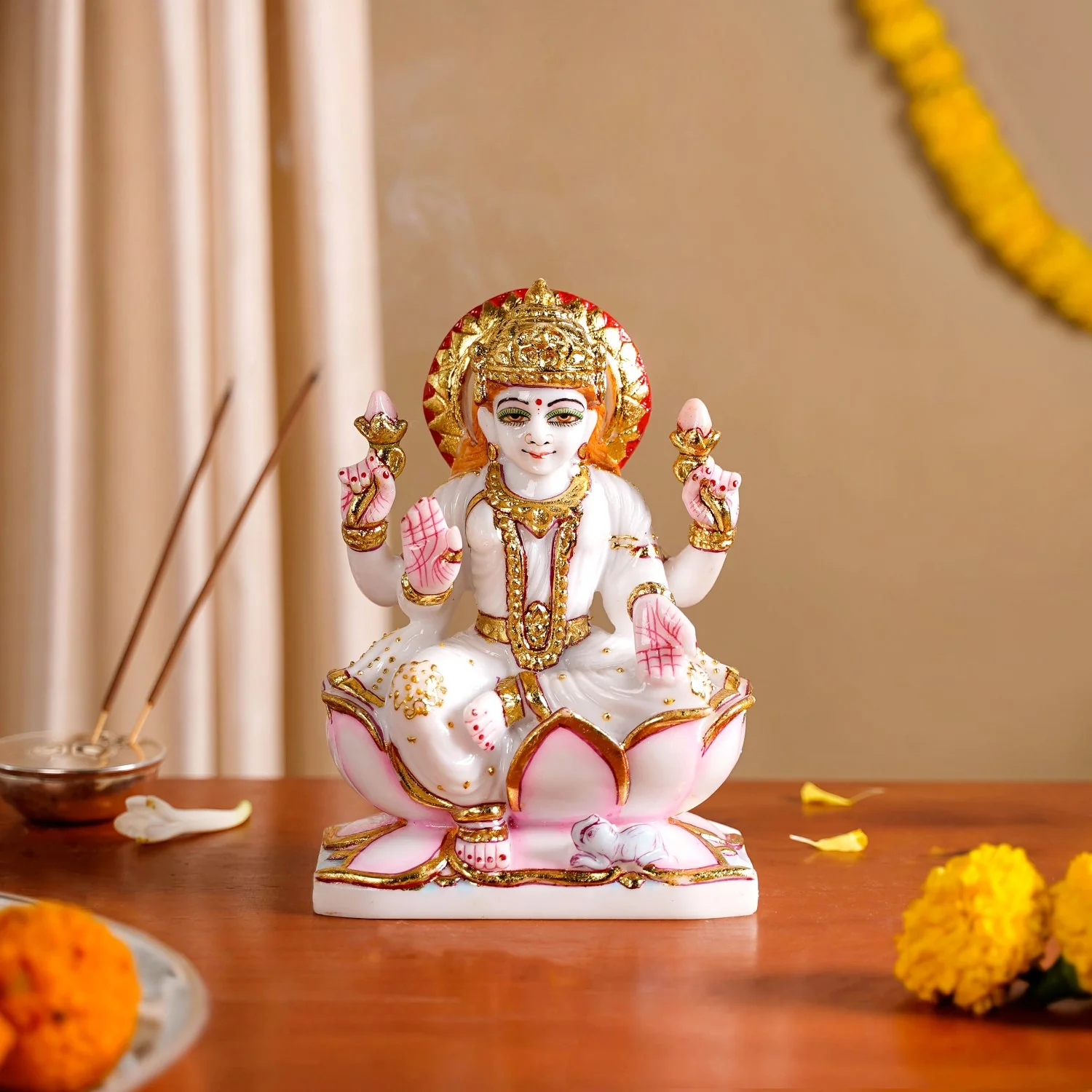 Goddess Laxmi On Lotus Idol 17x12cm - Image 9
