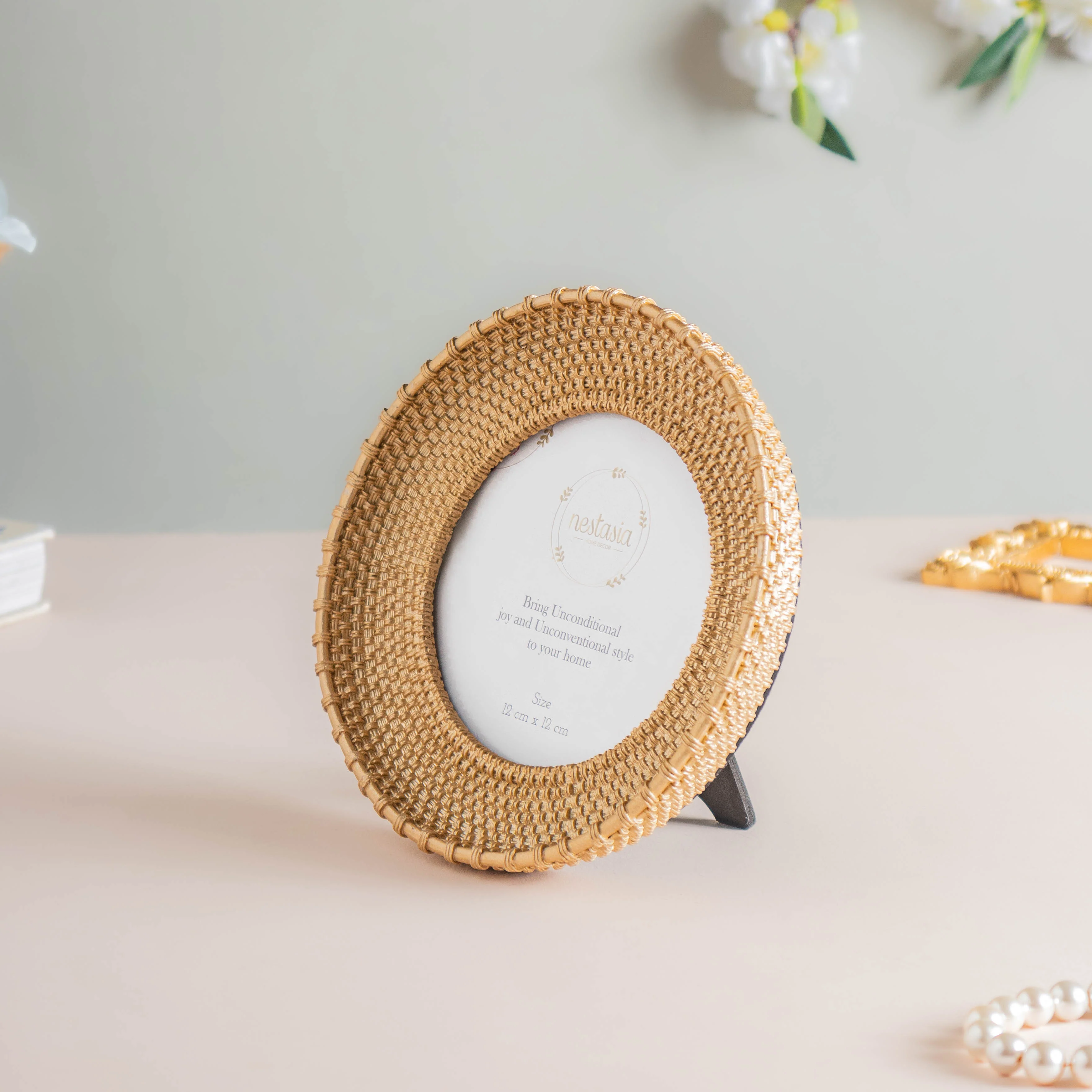 Gold Photo Frame Round - Image 3
