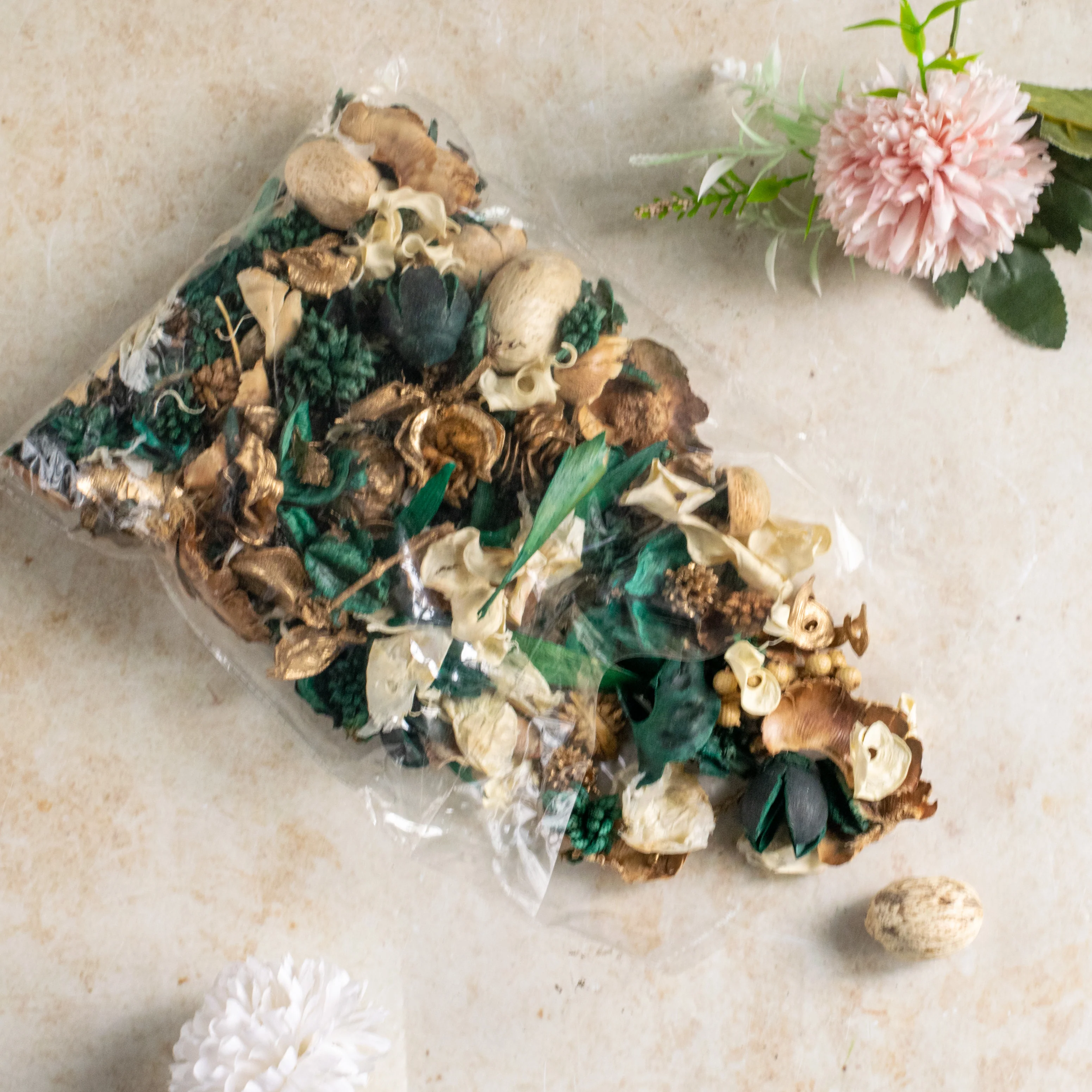 Gold Potpourri - Image 4