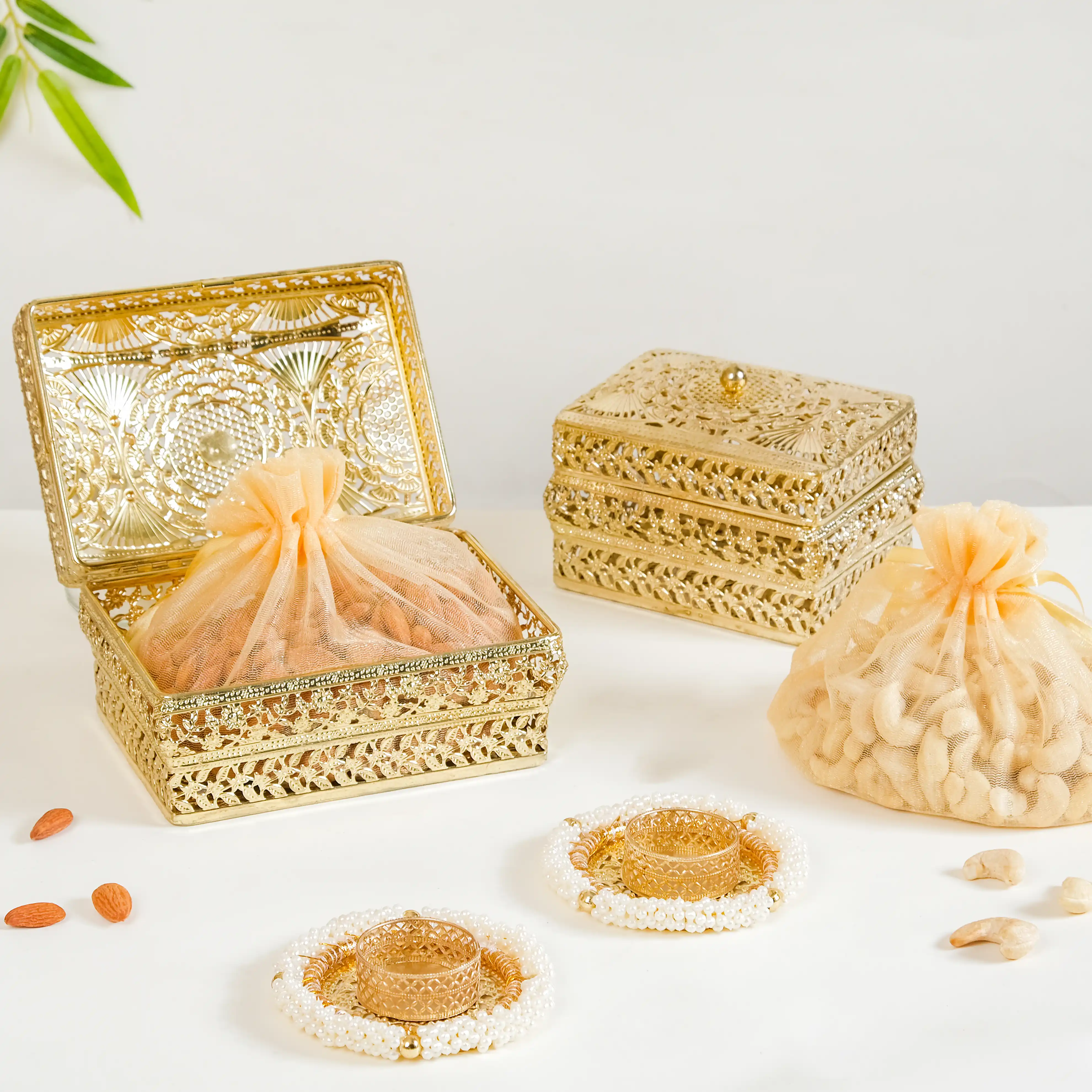 Gold Treasure Box Dry Fruits Hamper Set Of 7 - Image 2