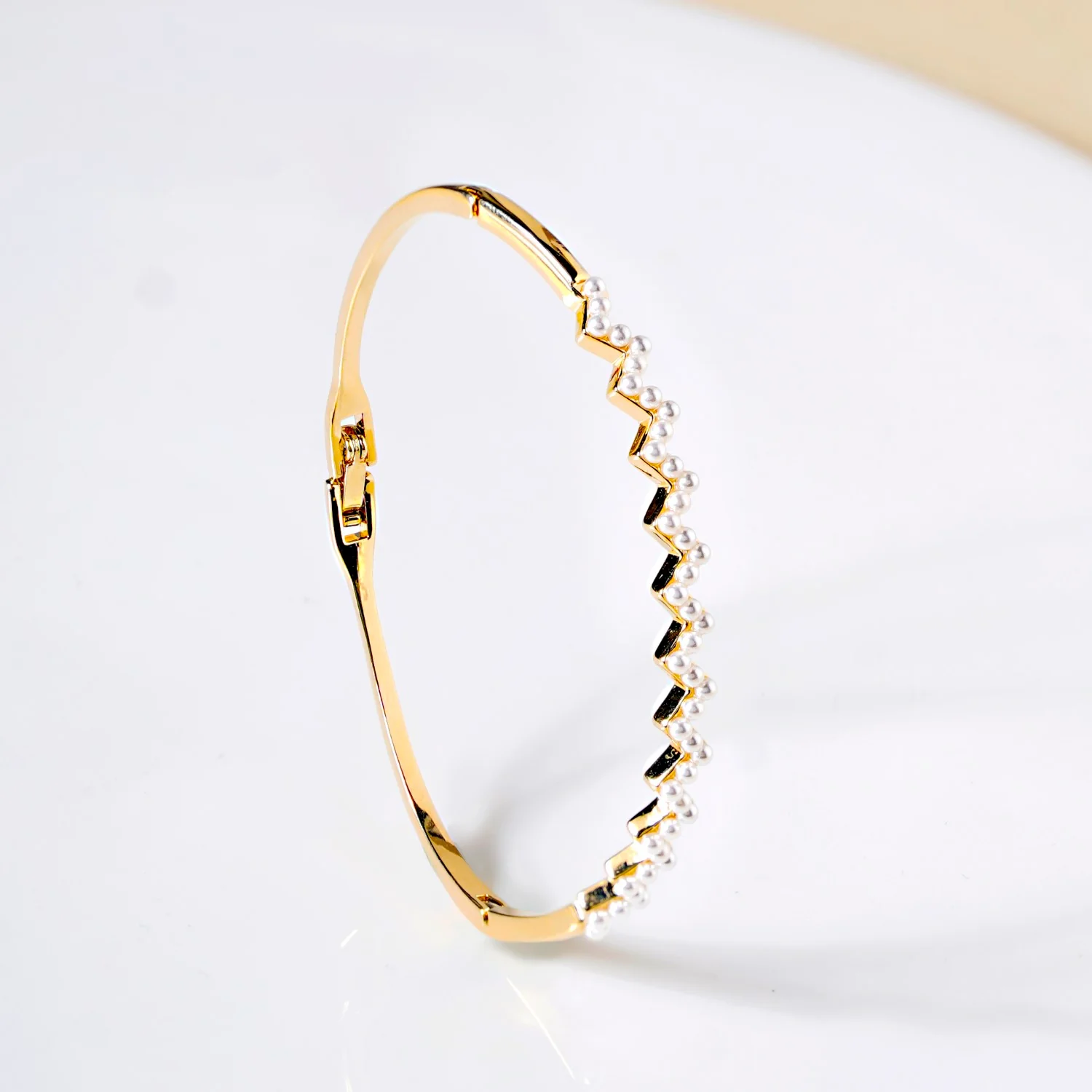 Gold Zigzag Pearl Bracelet - Image 7