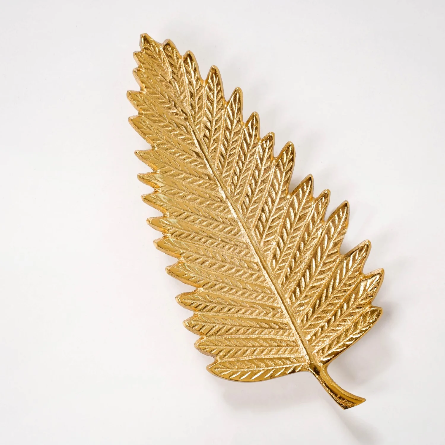Golden Fern Leaf Metal Tray With Handle Set Of 2 - Image 6