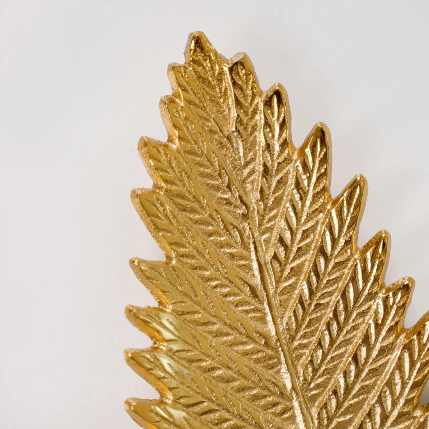 Golden Fern Leaf Metal Tray With Handle Set Of 2 - Image 7