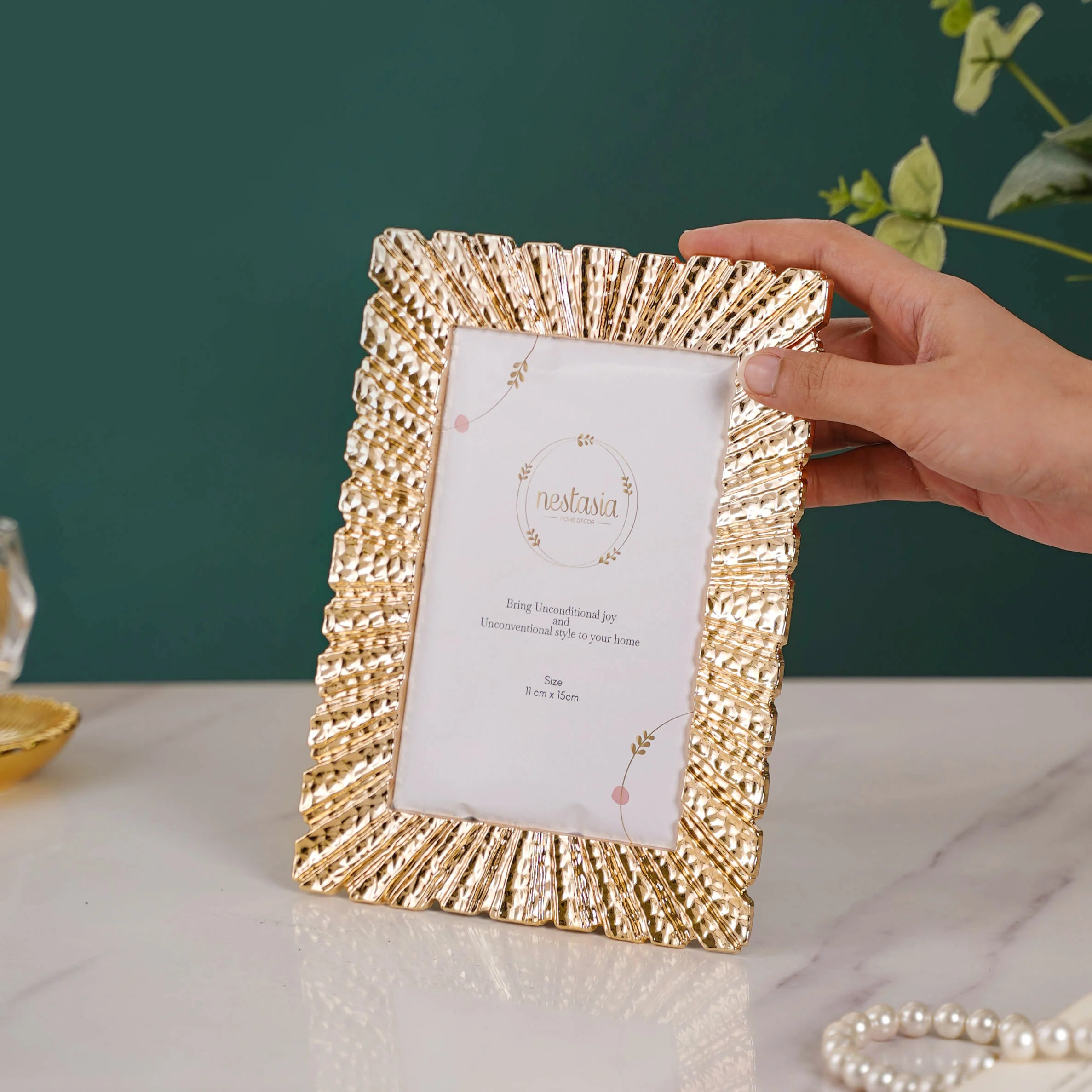 Golden Manzoku Photo Frame - Image 2