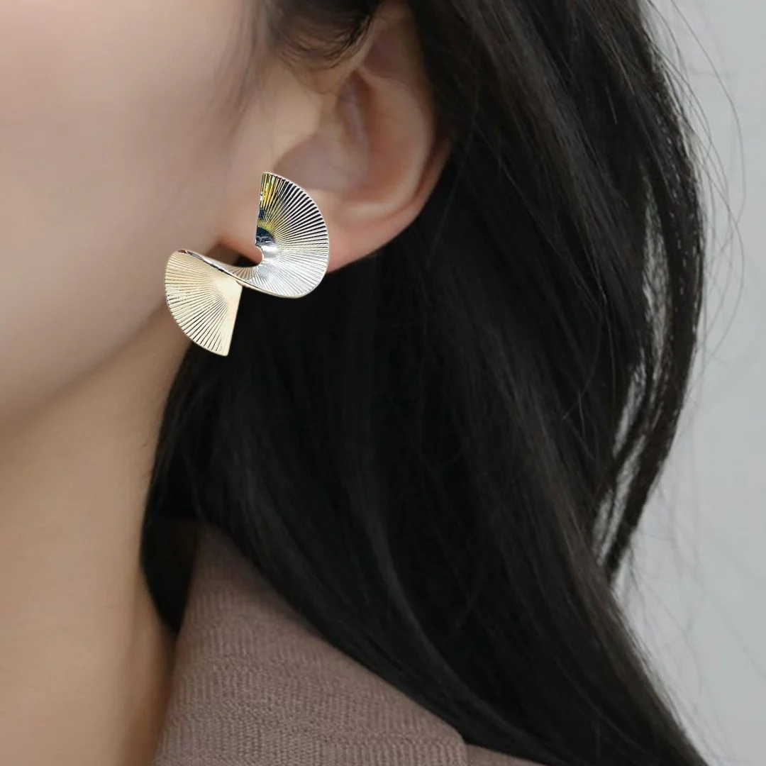 Graceful Silver Sensu Fan Earrings - Image 5