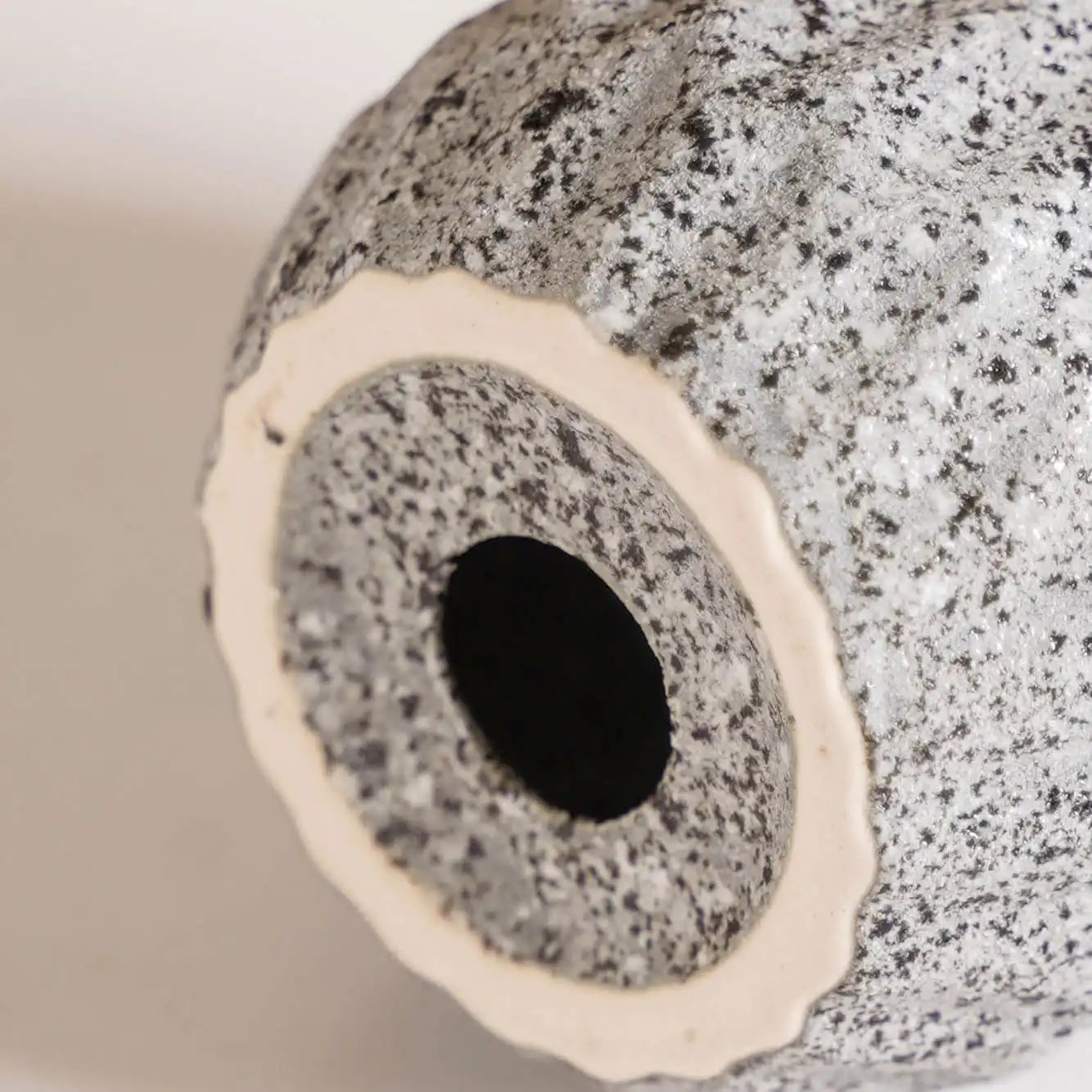 Granite Finish Ceramic Bathroom Set Of 3 Grey Matte Black - Image 13
