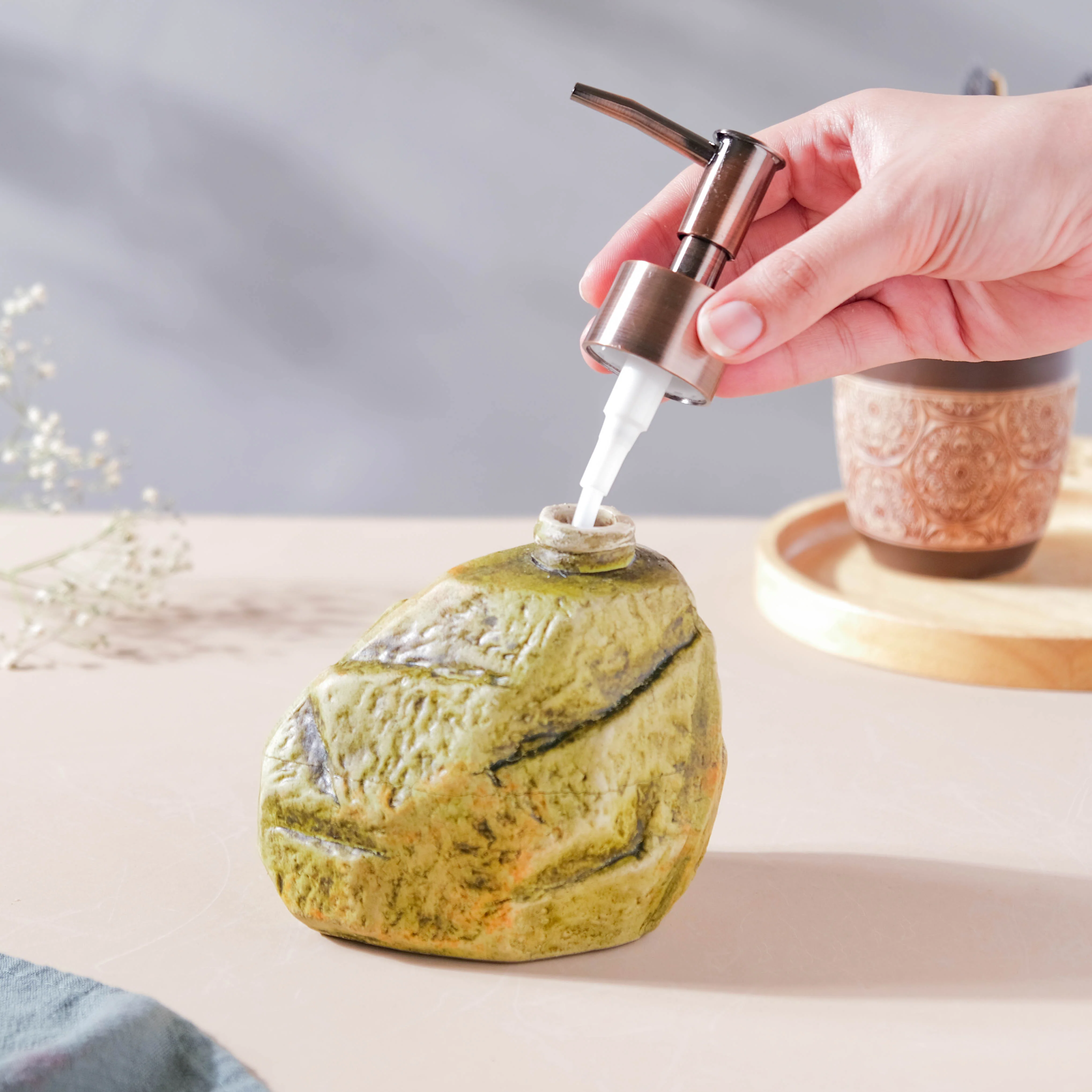 Green Beryl Stone Dispenser 350ml - Image 6