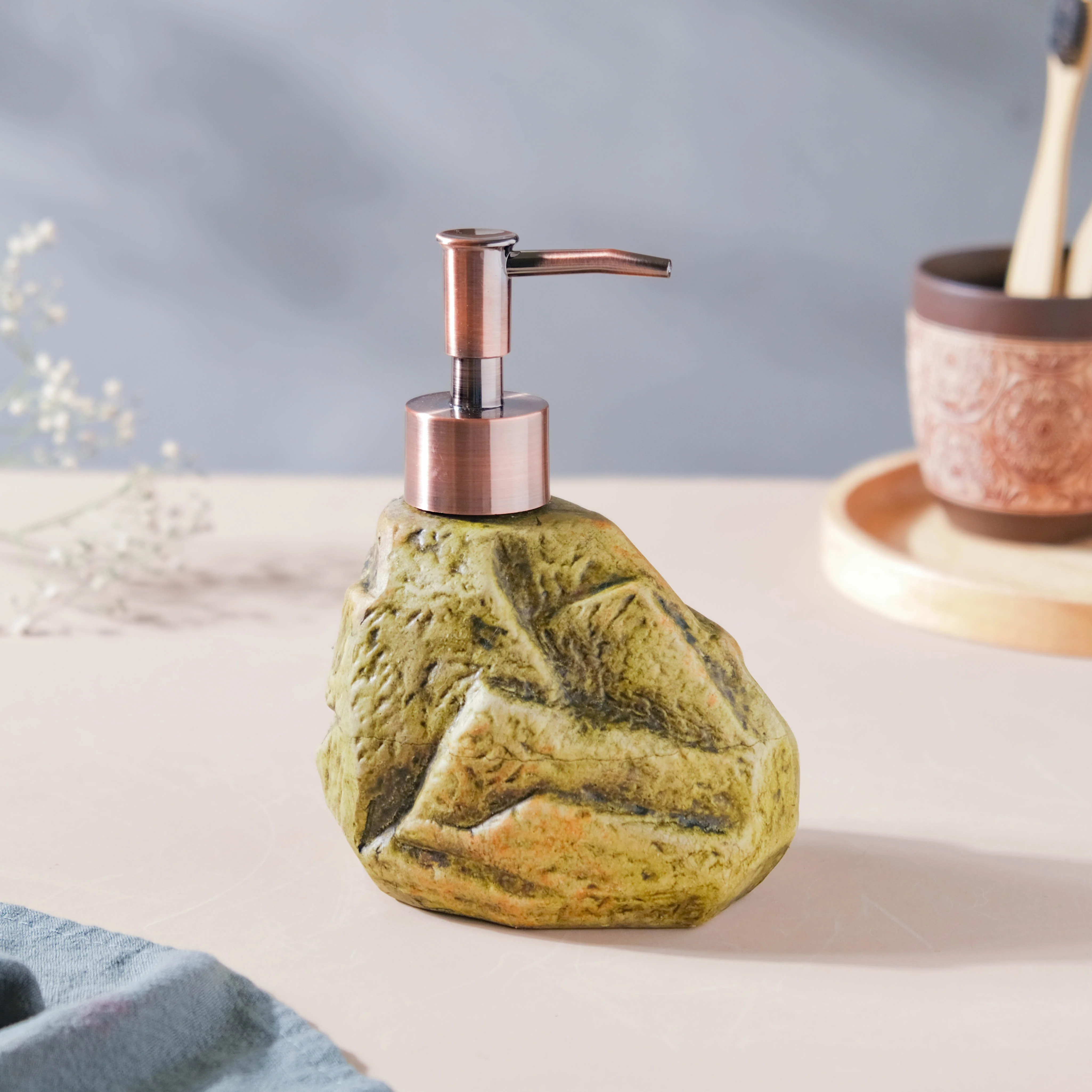 Green Beryl Stone Dispenser 350ml - Image 7