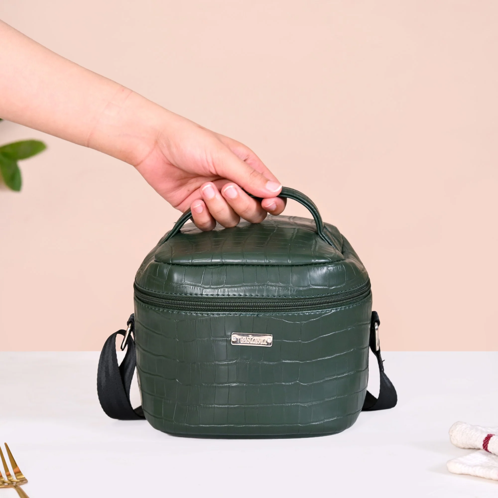 Green Croco Lunch Bag With Insulation - Image 2