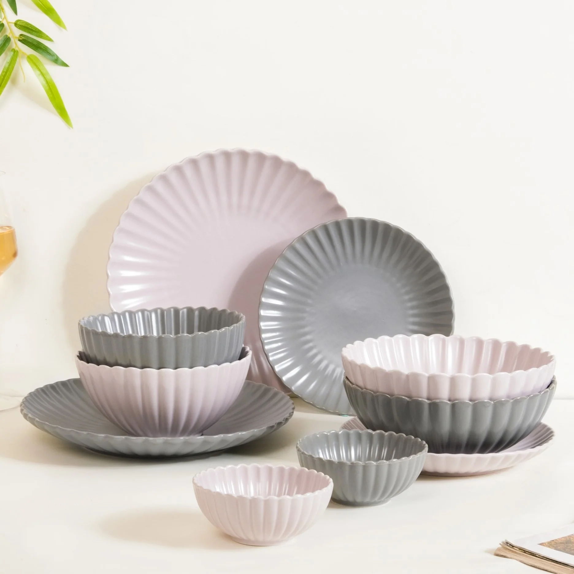 Grey Lavender 22 Piece Daily Dinner Set For 6 - Image 3
