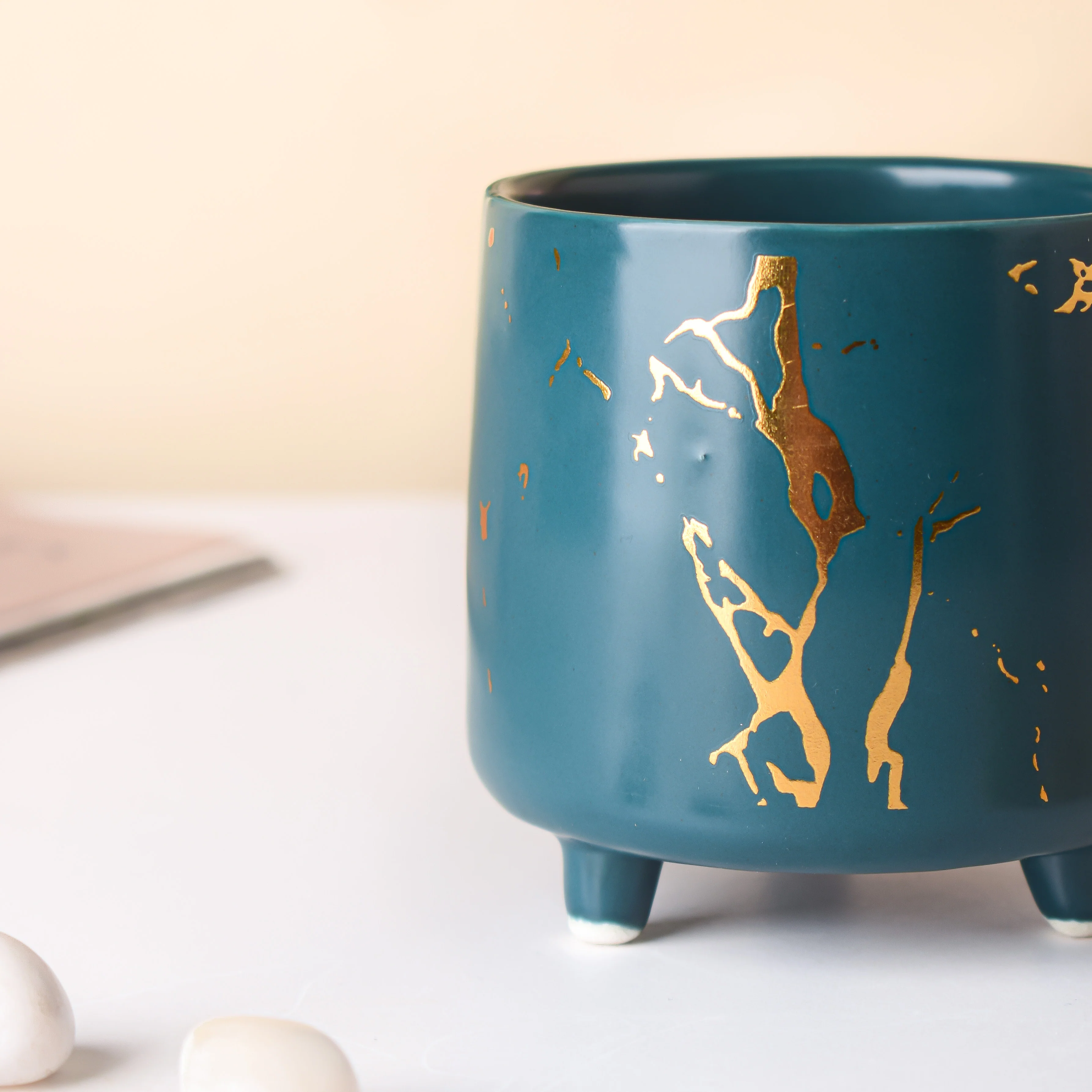 Halcyon Gold Green Marble Ceramic Planter With Legs Small - Image 6