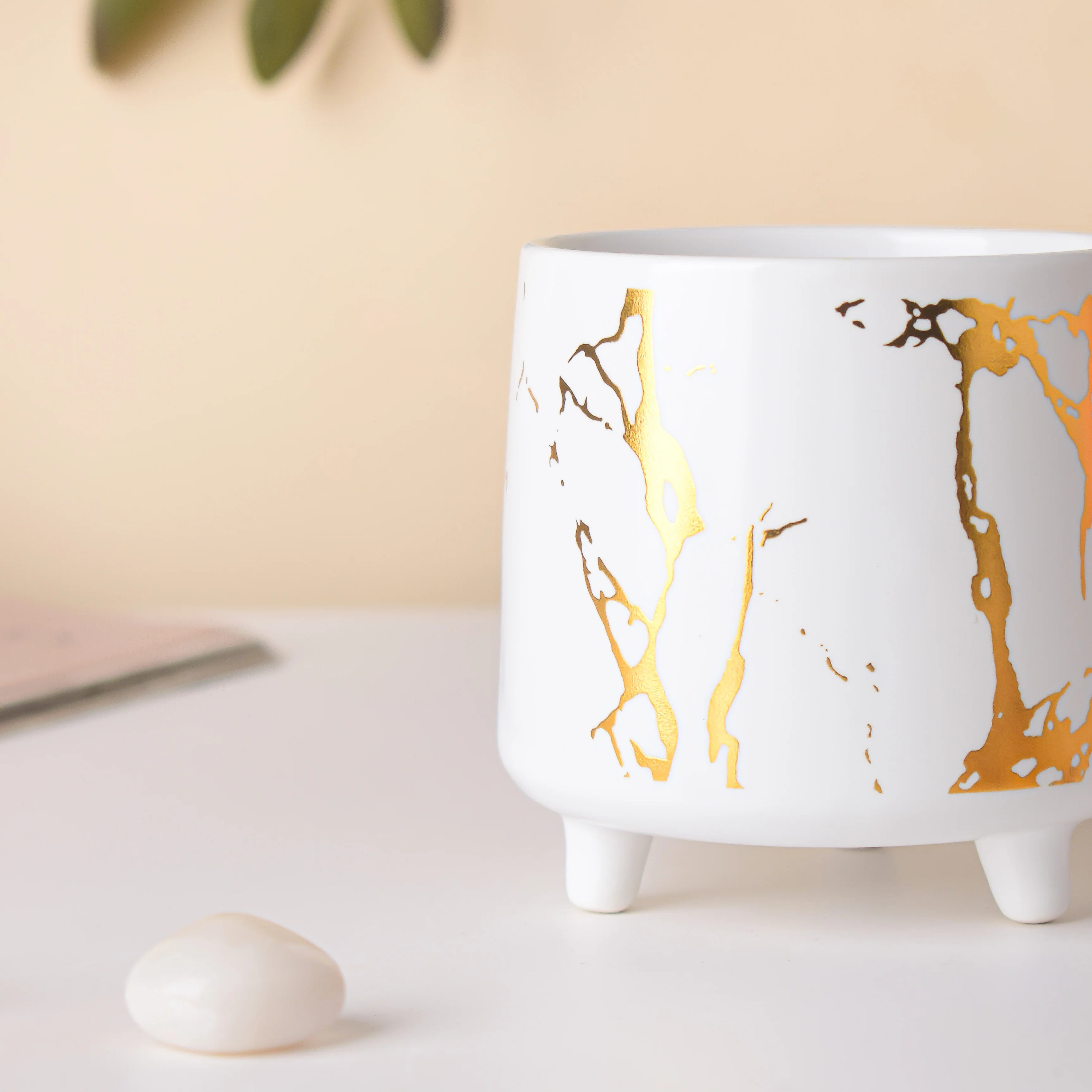 Halcyon Gold White Marble Ceramic Planter With Legs Small - Image 5