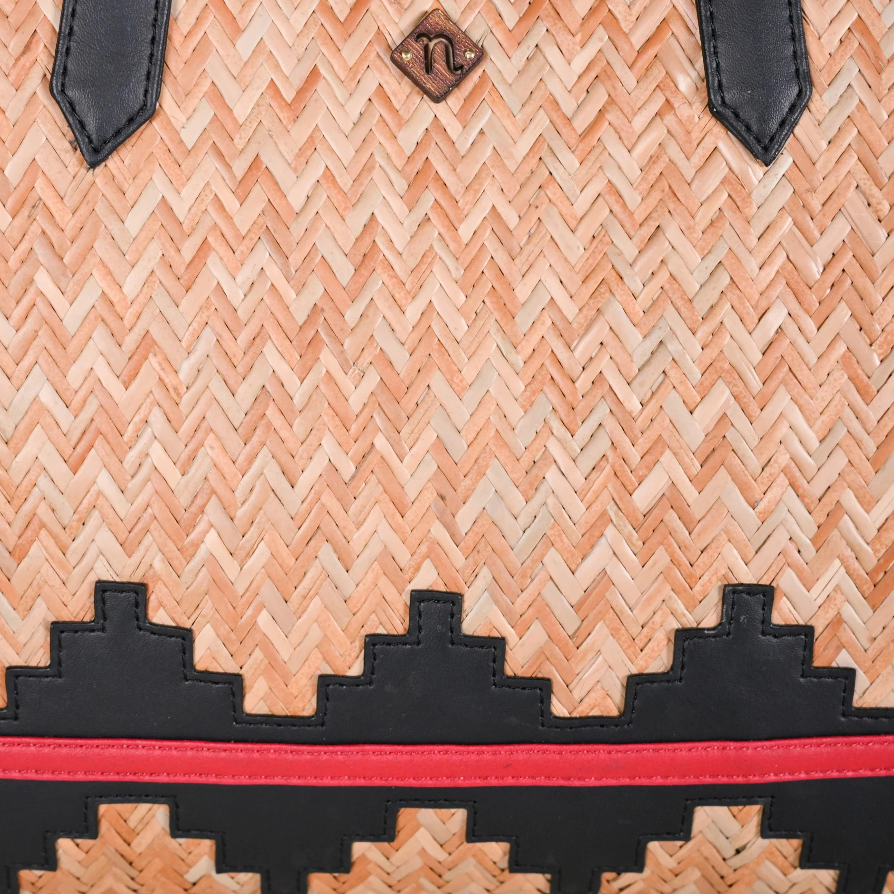Handwoven Shitalpati Wayfarer Tote Bag - Image 9