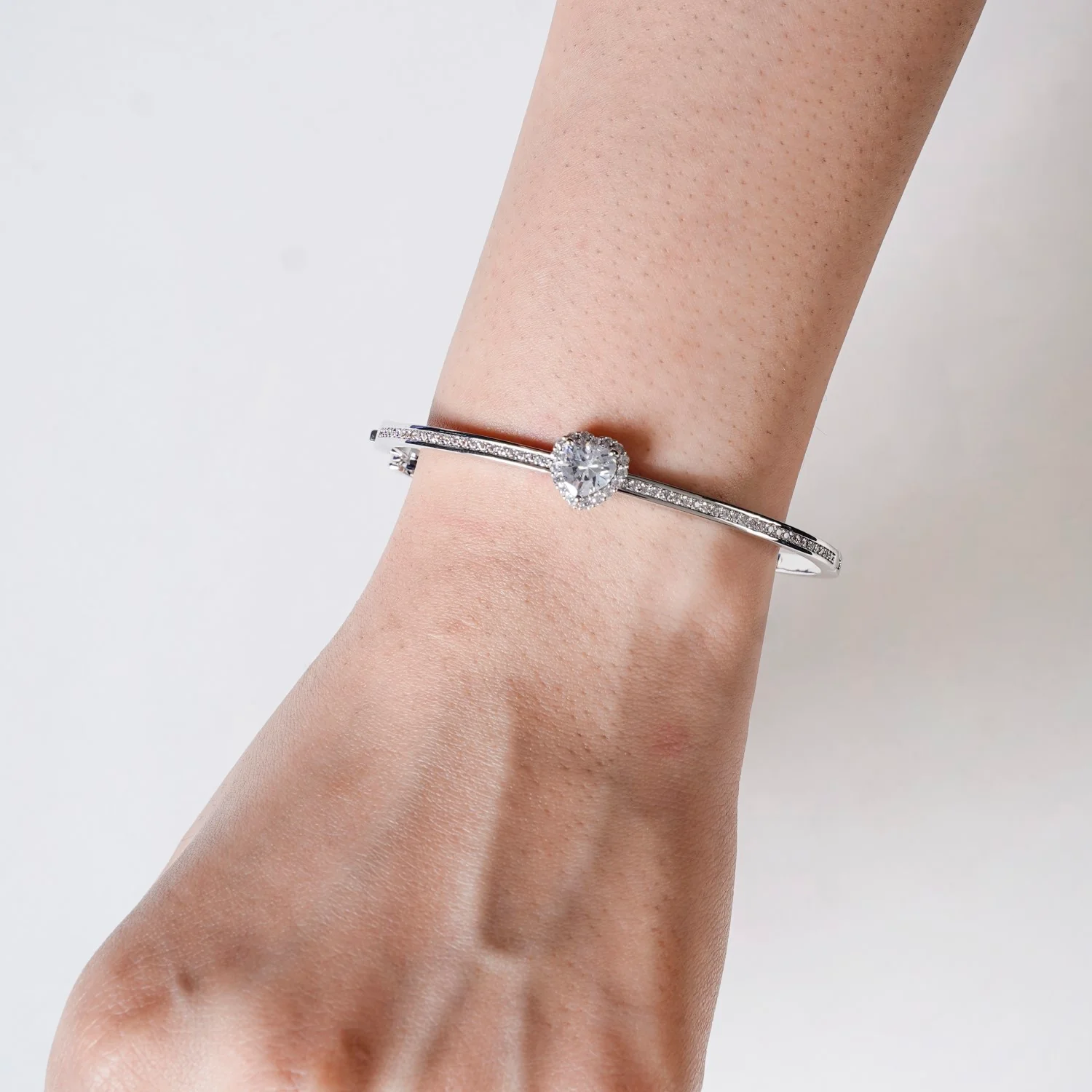 Heart On Sleeves Silver Bracelet - Image 2