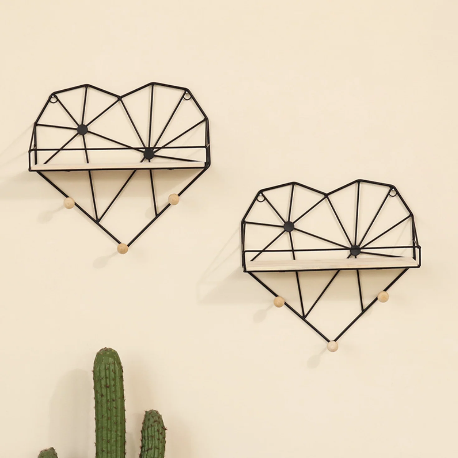 Heart Shelf Black