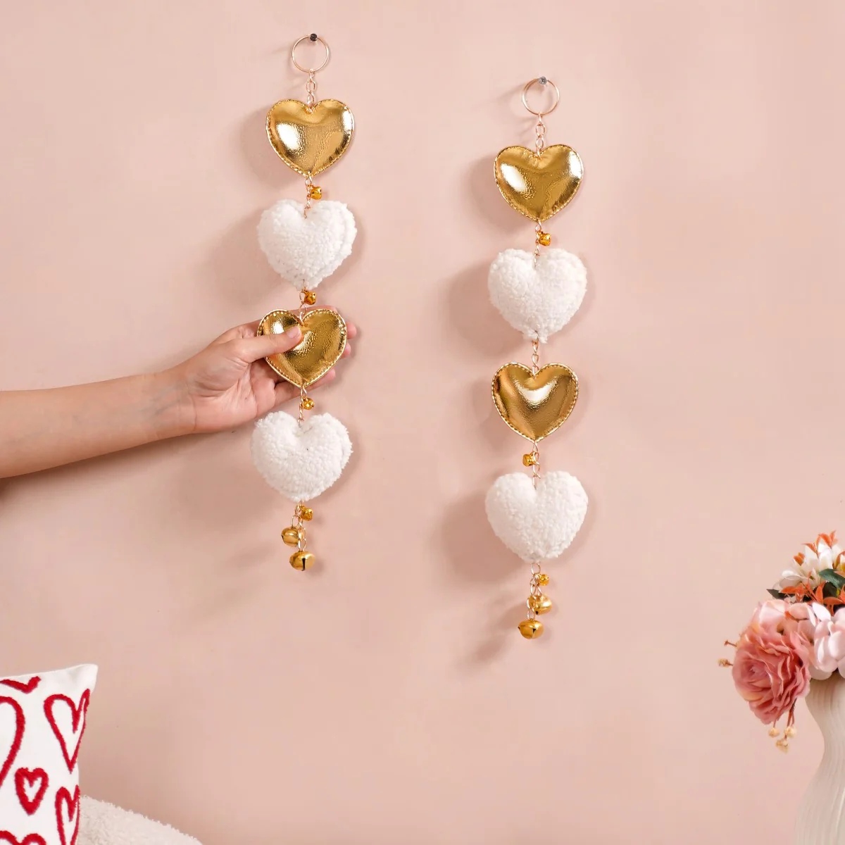 Heart Shaped Wall Decor White And Gold Set Of 2 17 Inch - Image 2
