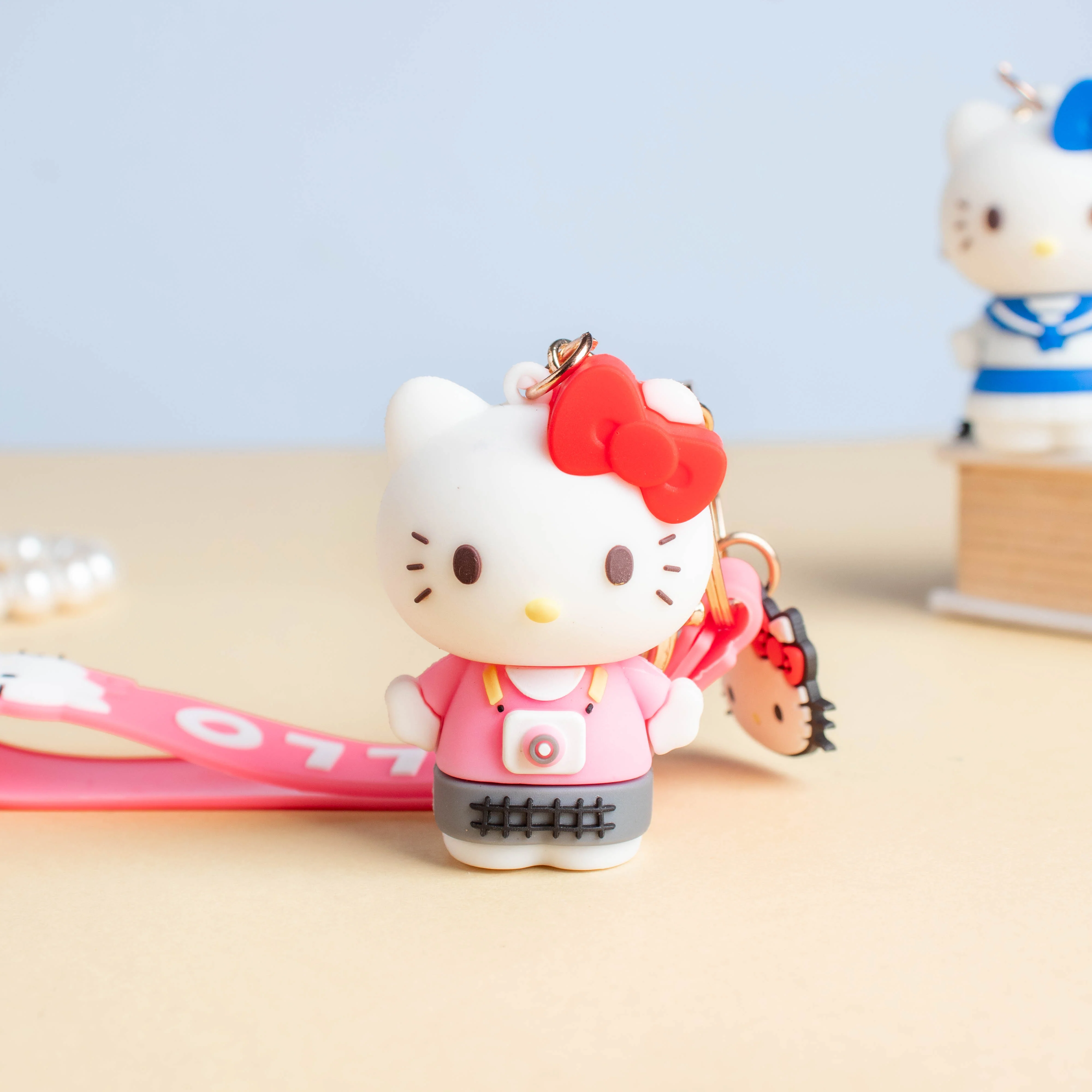 Hello Kitty Keychain Large - Image 4