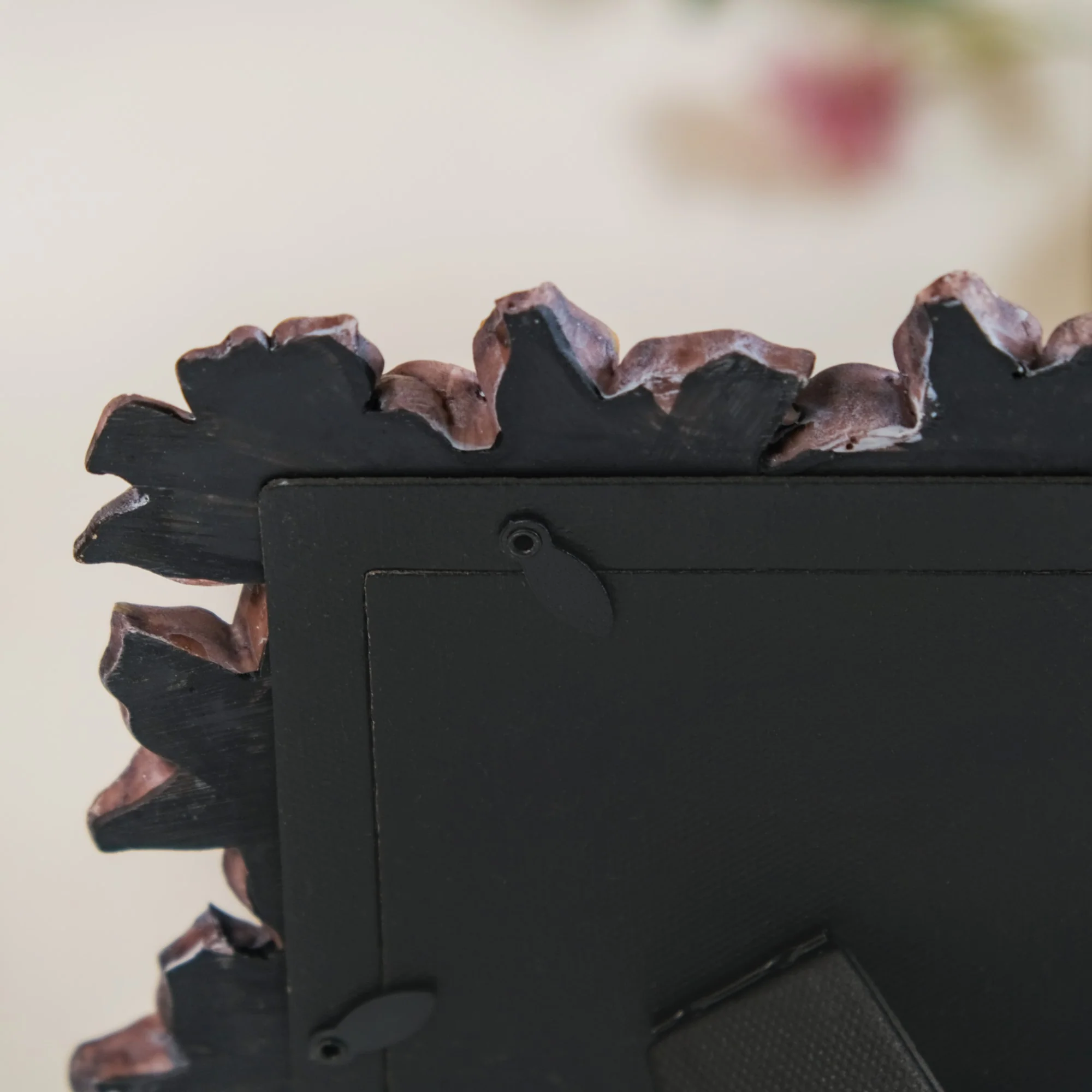 Hibiscus Wooden Finish Resin Photo Frame 9"x6.5" - Image 9