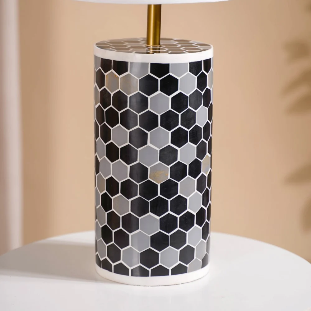 Honeycomb Inlay Table Lamp With Lampshade - Image 3
