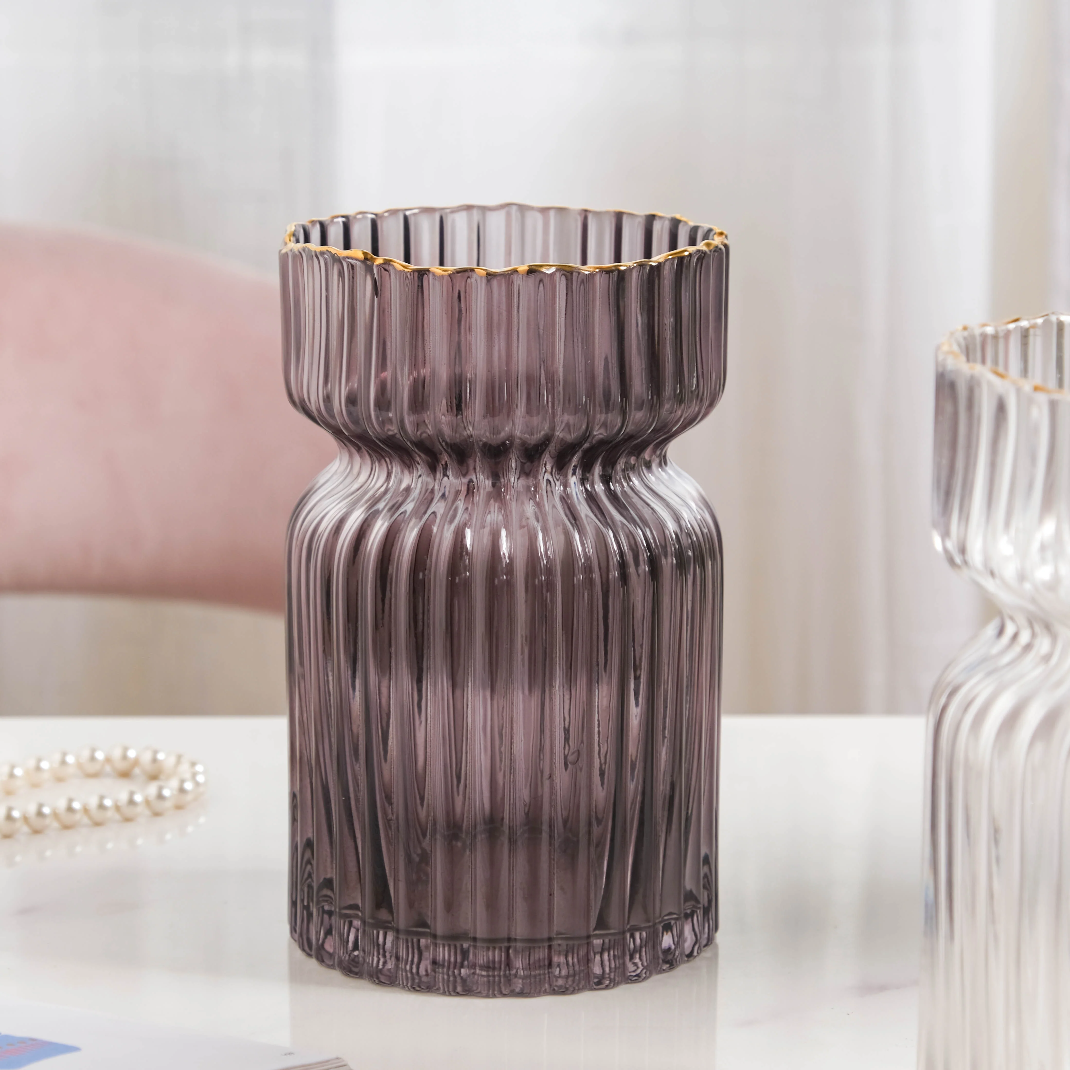 Hourglass Vase - Image 8