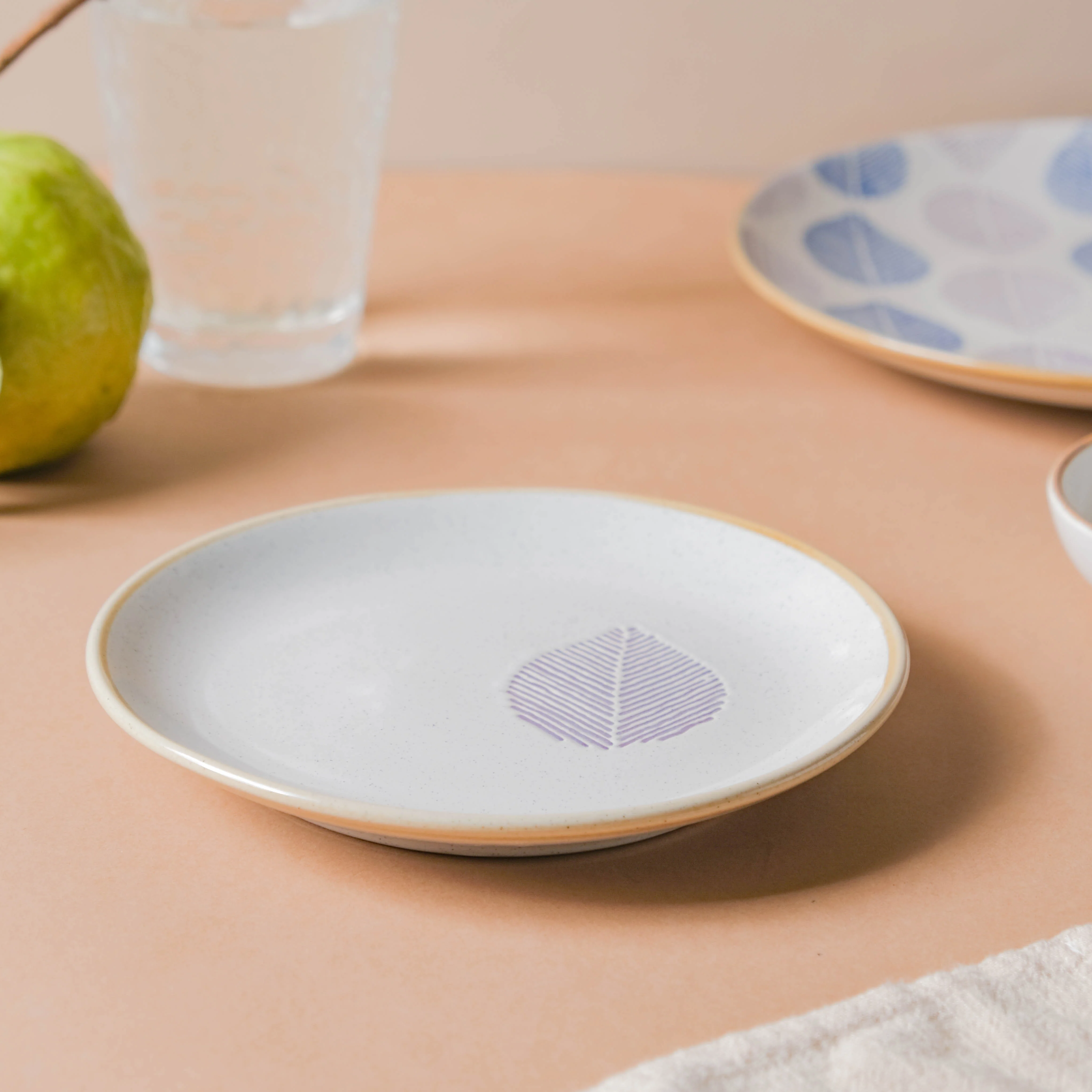 House of Eden Patterned Grey Leaf Plate 6 Inch - Image 4