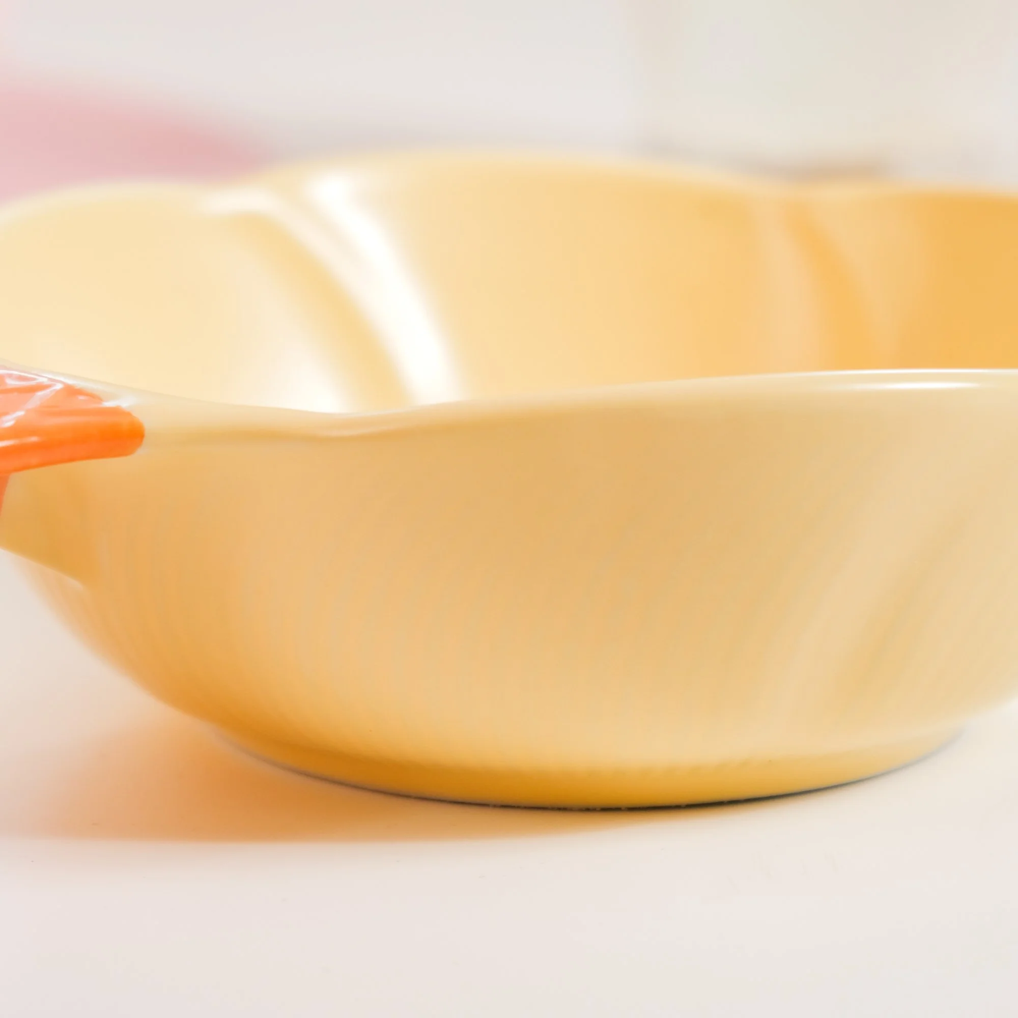 Ice Cream Shape Bowl With Handle 400 ml - Image 13