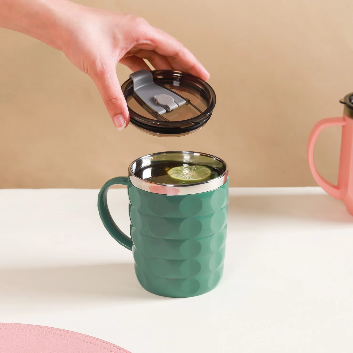 Portable Coffee Mug With Lid Green 400ml - Image 4