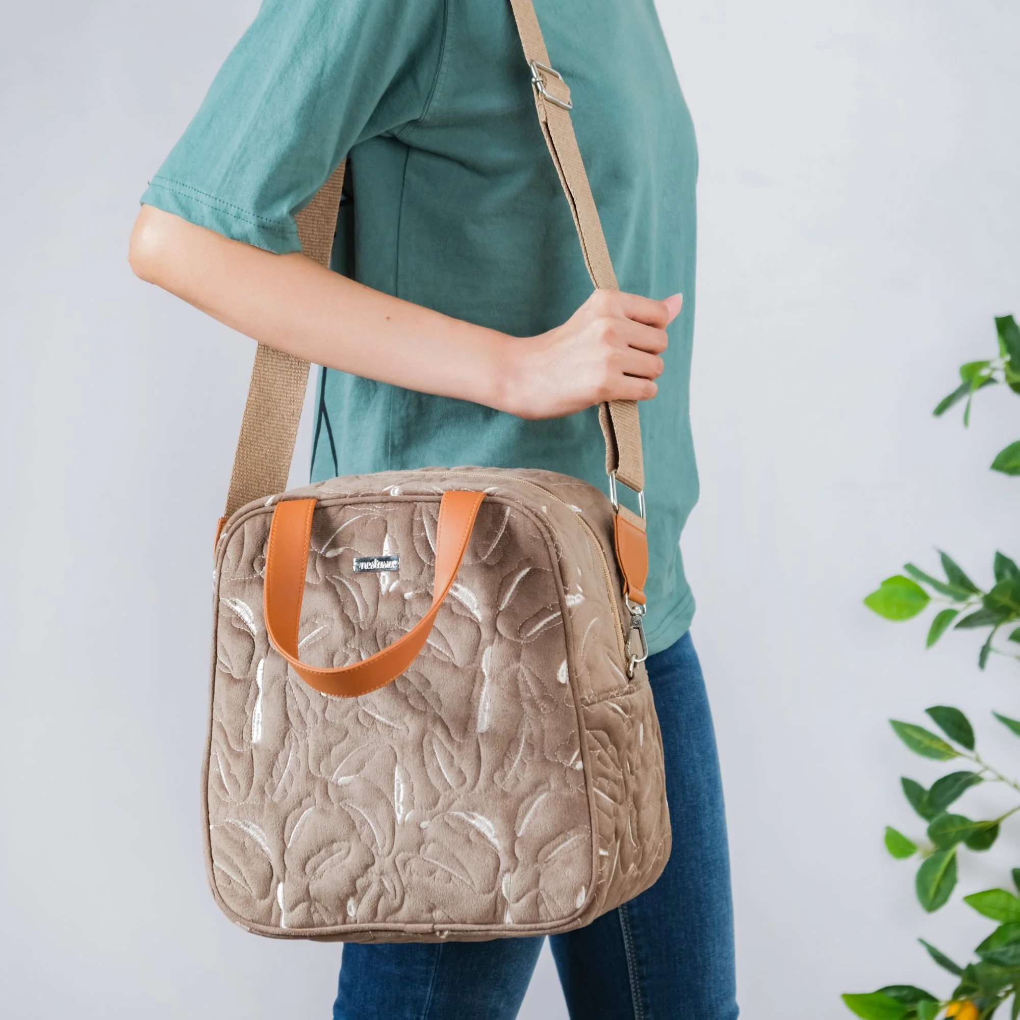 Insulated Tiffin Bag For Office Beige - Image 2