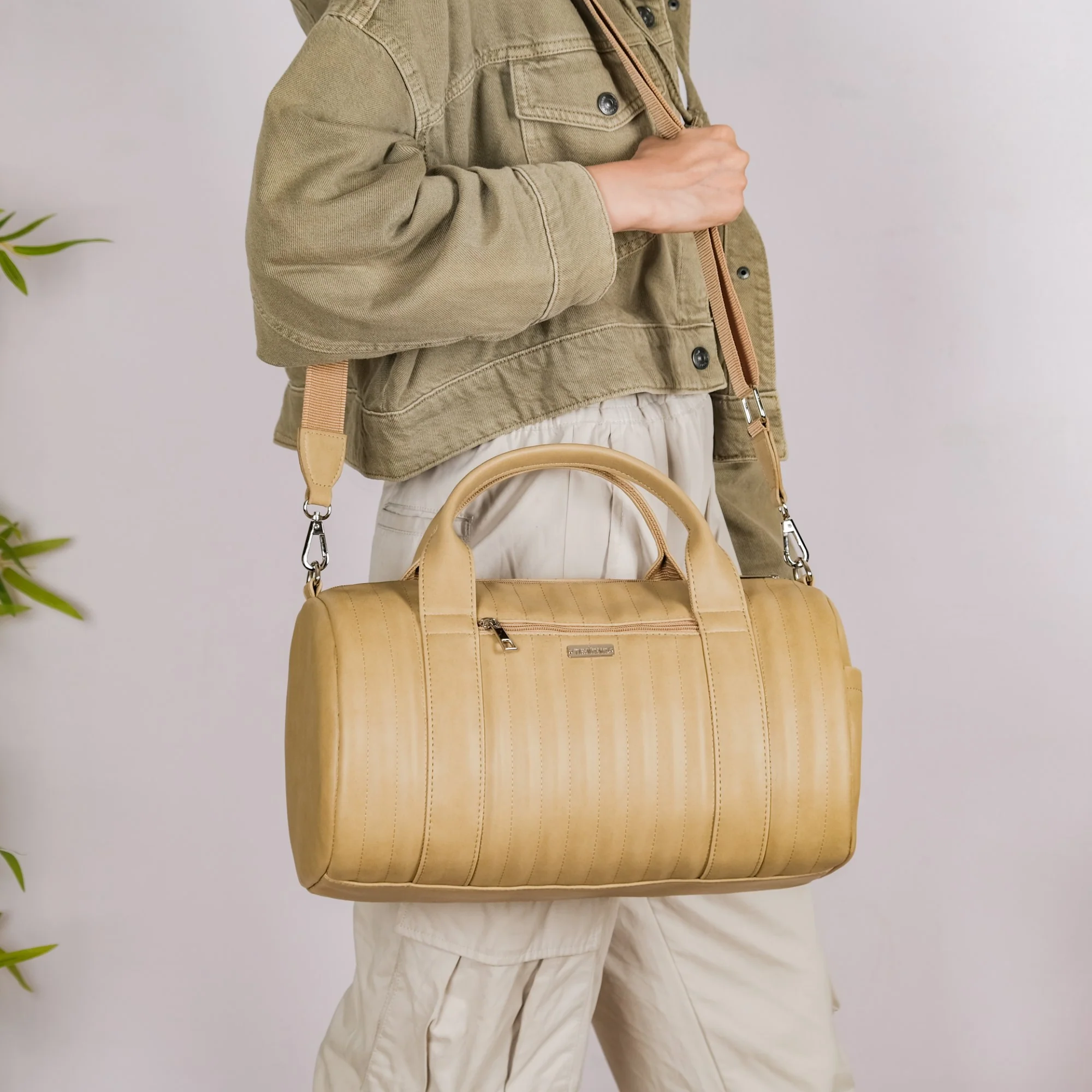 Jet-Setter Duffle Bag Beige Small 14x7 Inch - Image 2