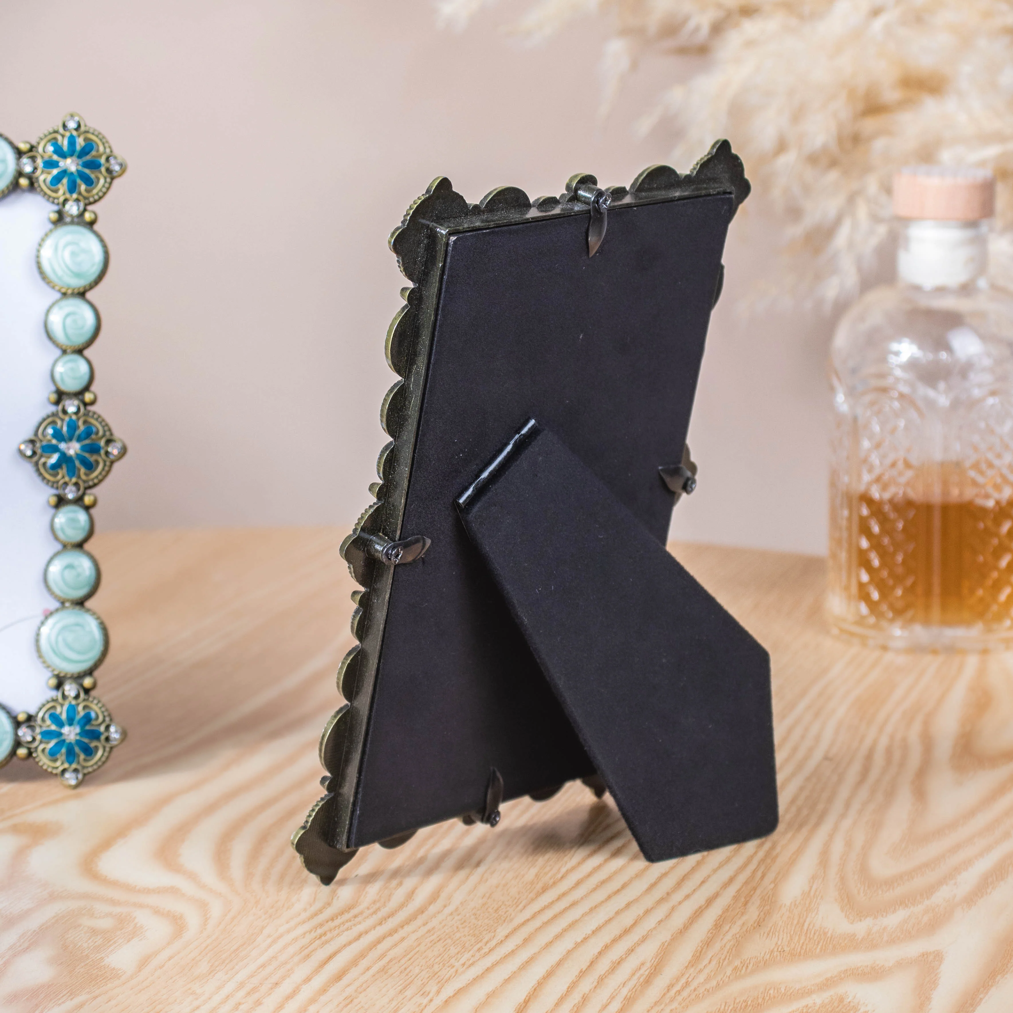 Jolly Flower Spell Photo Frame - Image 11