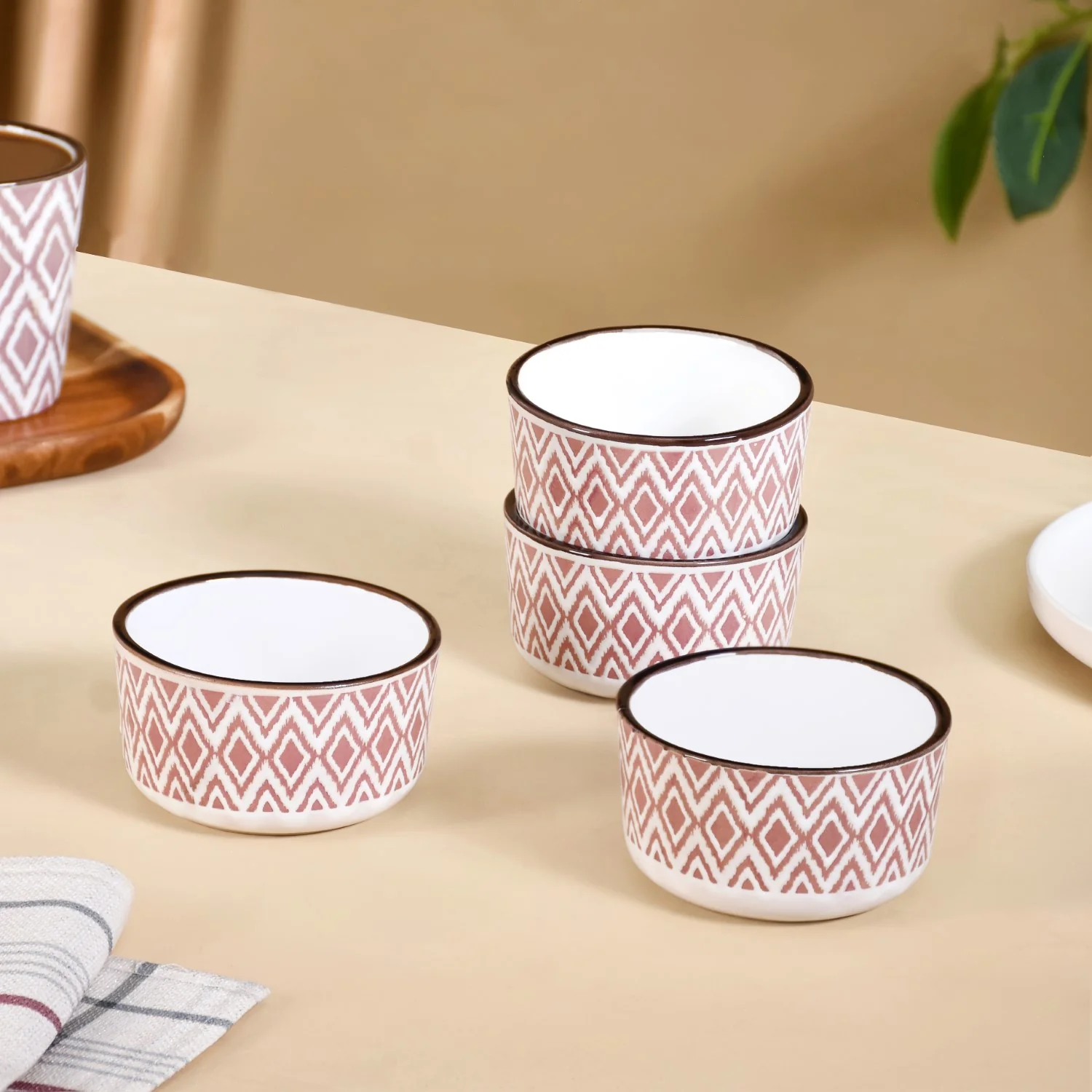 Kaleido Ceramic Small Bowl Set Of 4 Pink 200ml