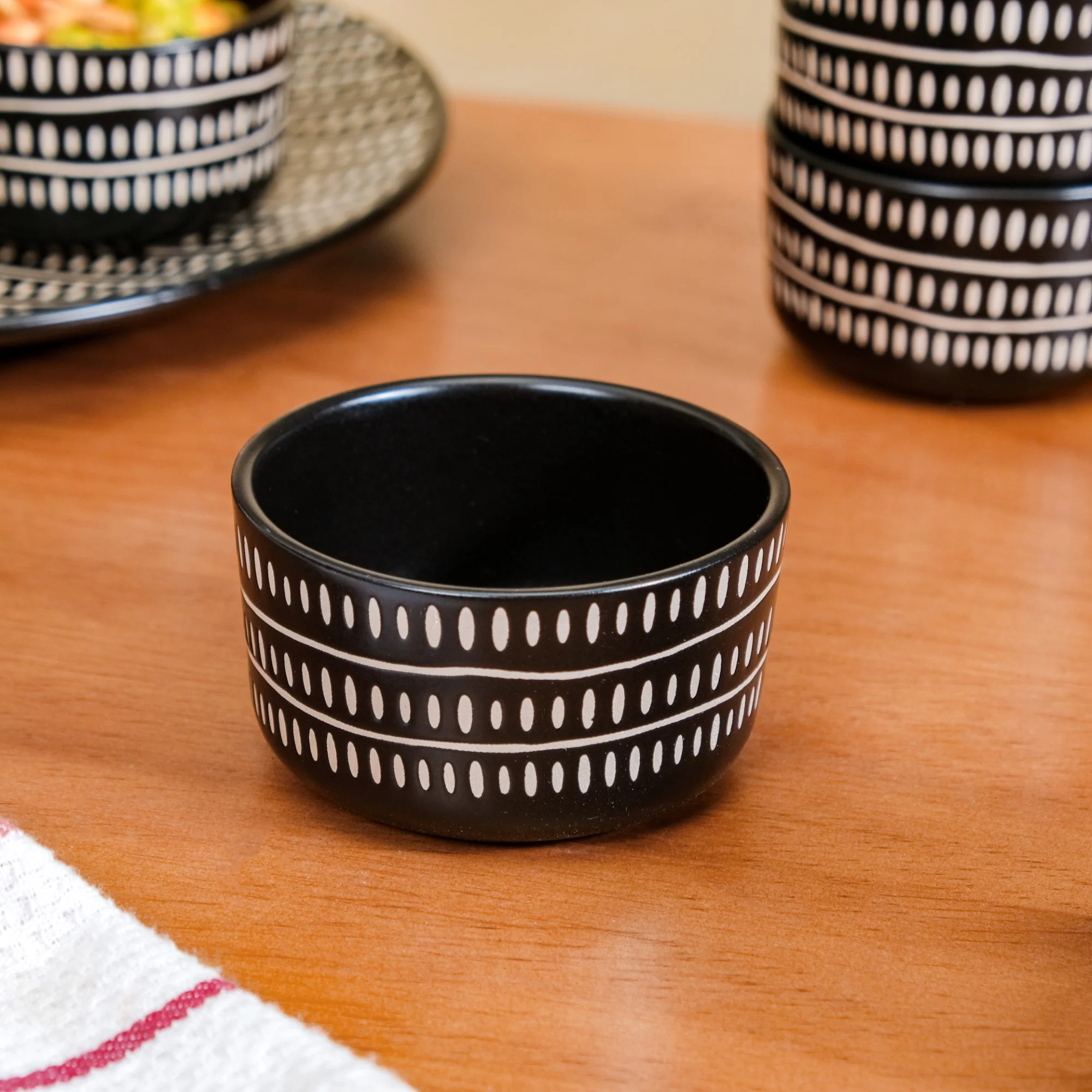 Kuro Ceramic Small Bowls Set Of 6 200ml - Image 6