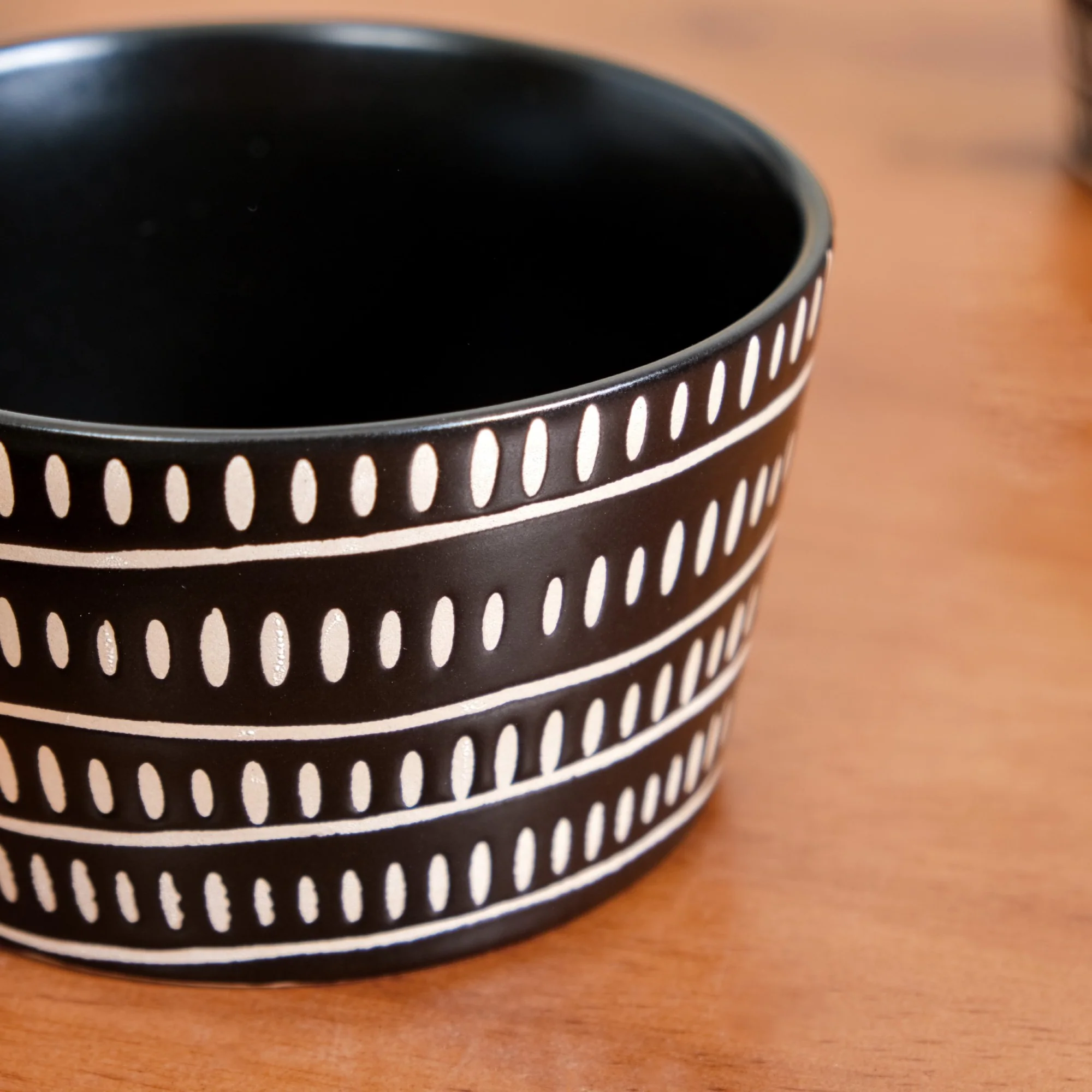 Kuro Snack Bowl Set Of 6 400ml - Image 8
