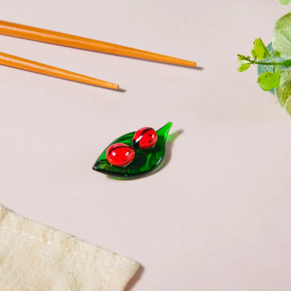 Ladybird Glass Chopstick Rest - Image 4