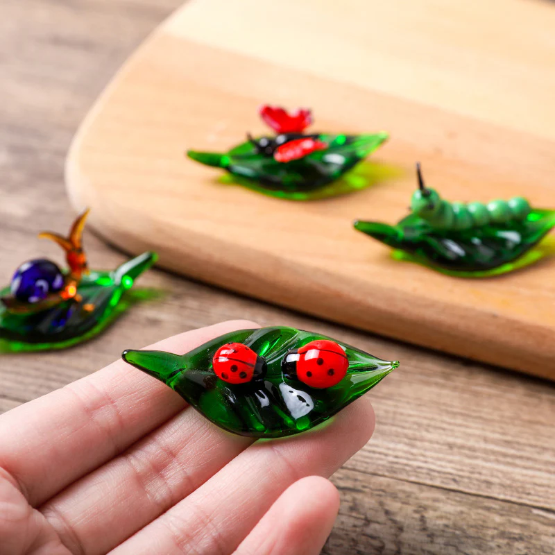 Ladybird Glass Chopstick Rest - Image 7
