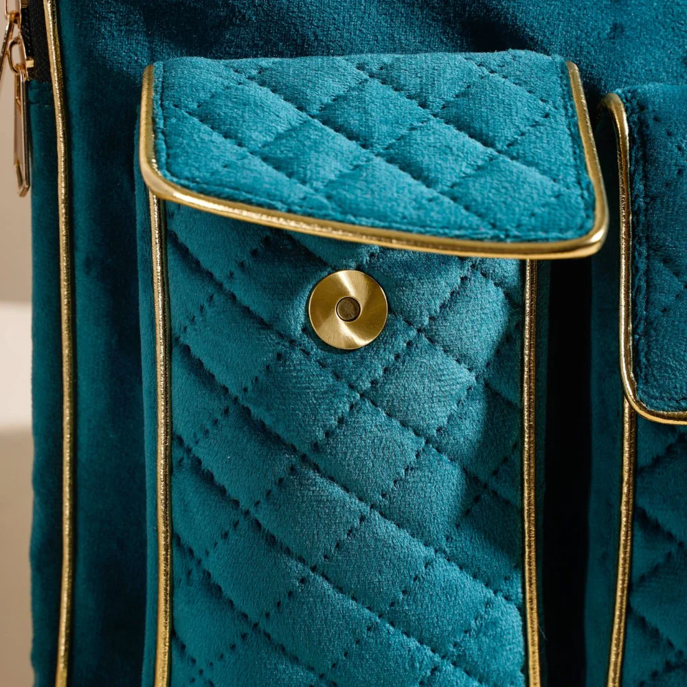 Laptop Bag Luxe Velvet Sleek Dark Green 14 x 10.5 Inch - Image 12