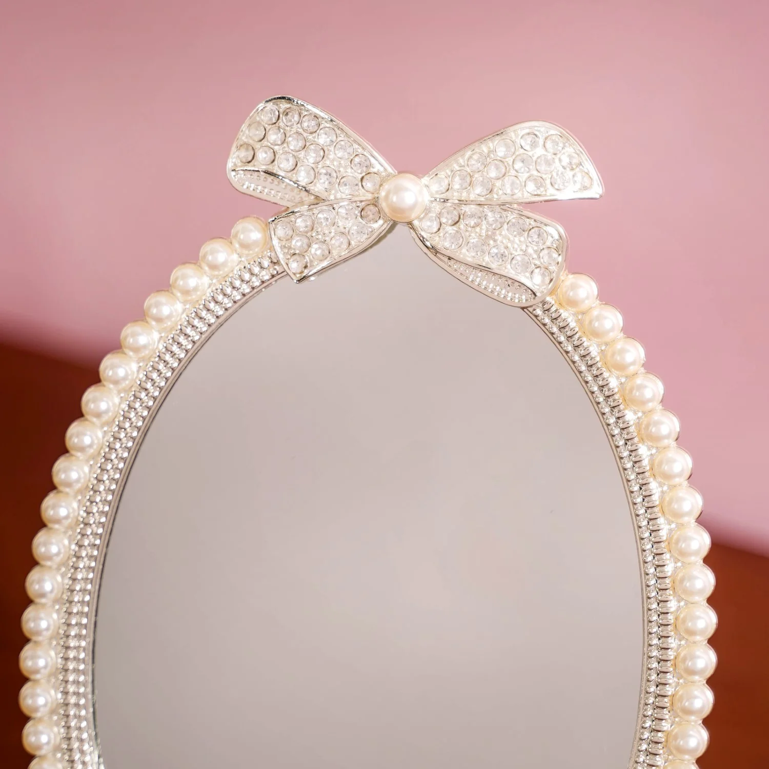 Large Bow Pearl Mirror 13x18cm - Image 2