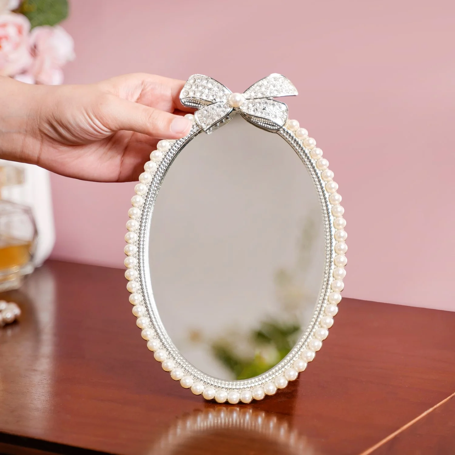 Large Bow Pearl Mirror 13x18cm - Image 3