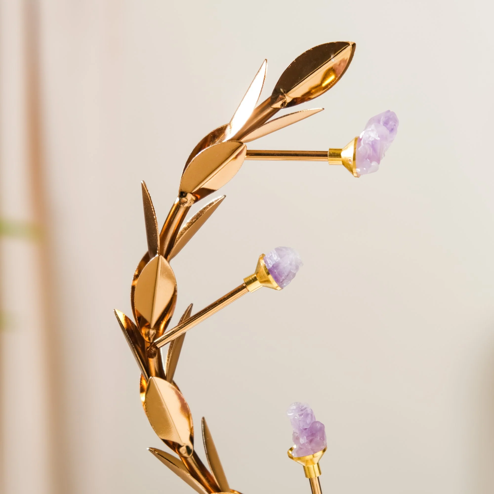 Laurel Wreath Showpiece With Agate Stones Gold - Image 4