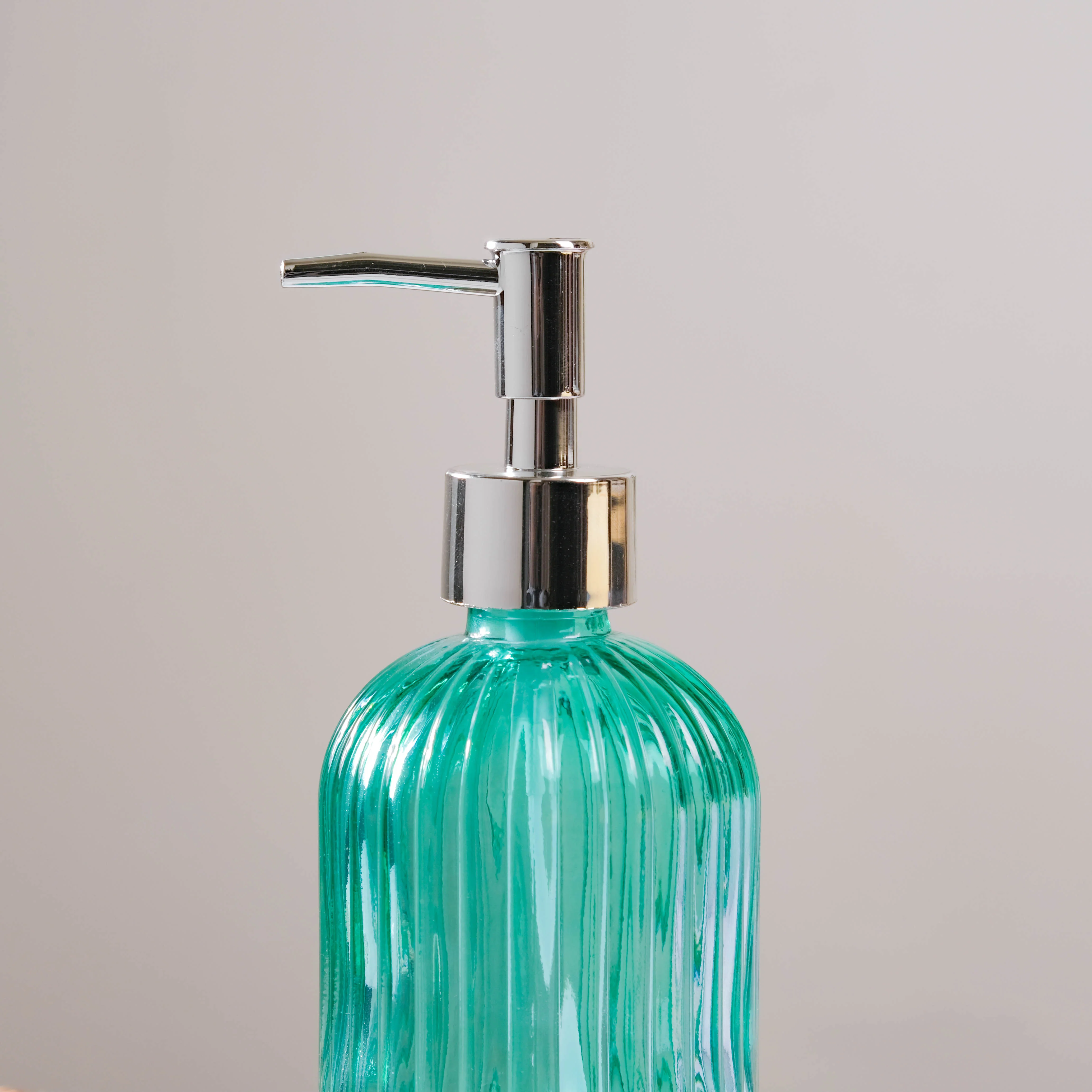 Lea Green Glass Dispenser With Nozzle - Image 6