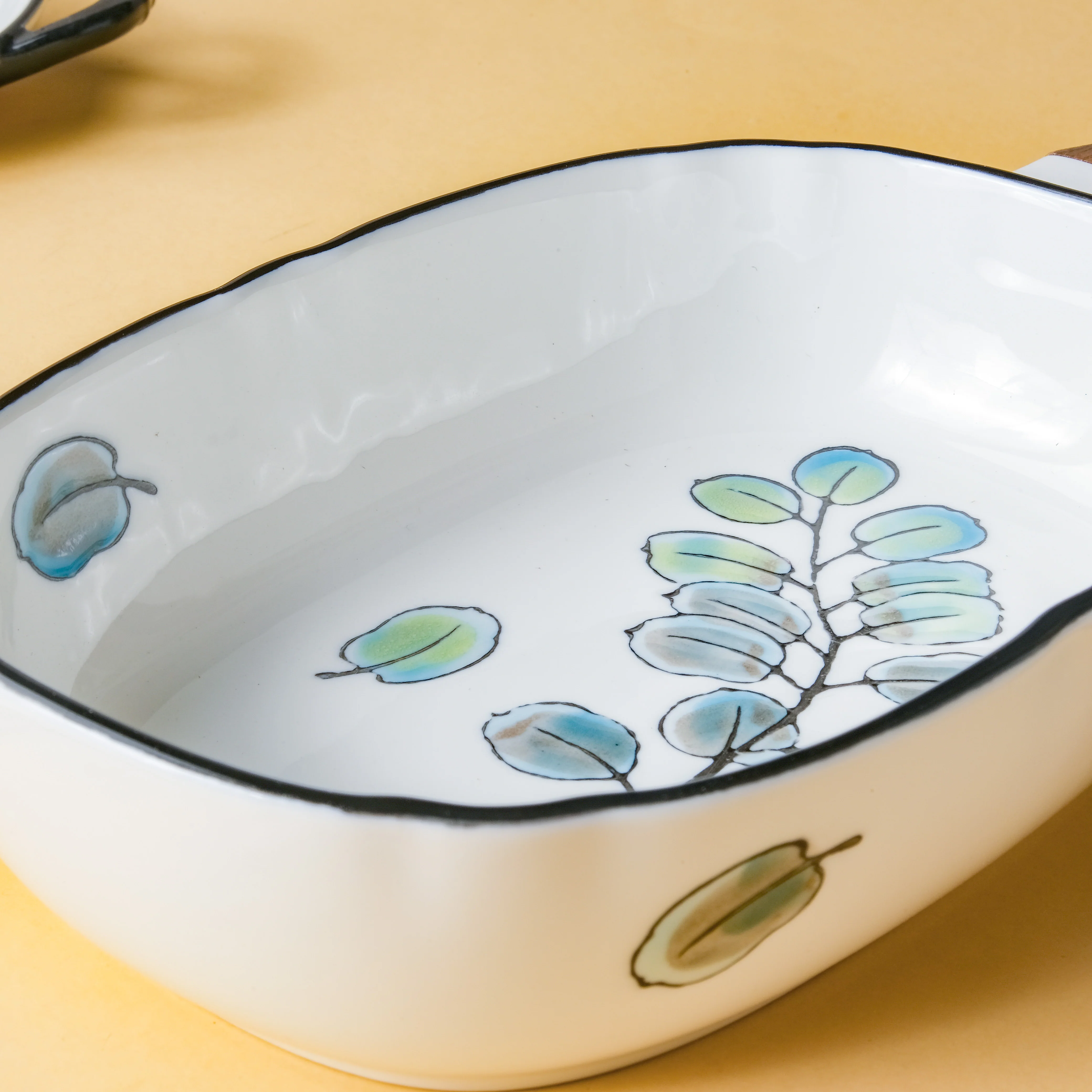 Leaf Ceramic Pasta Bowl - Image 8