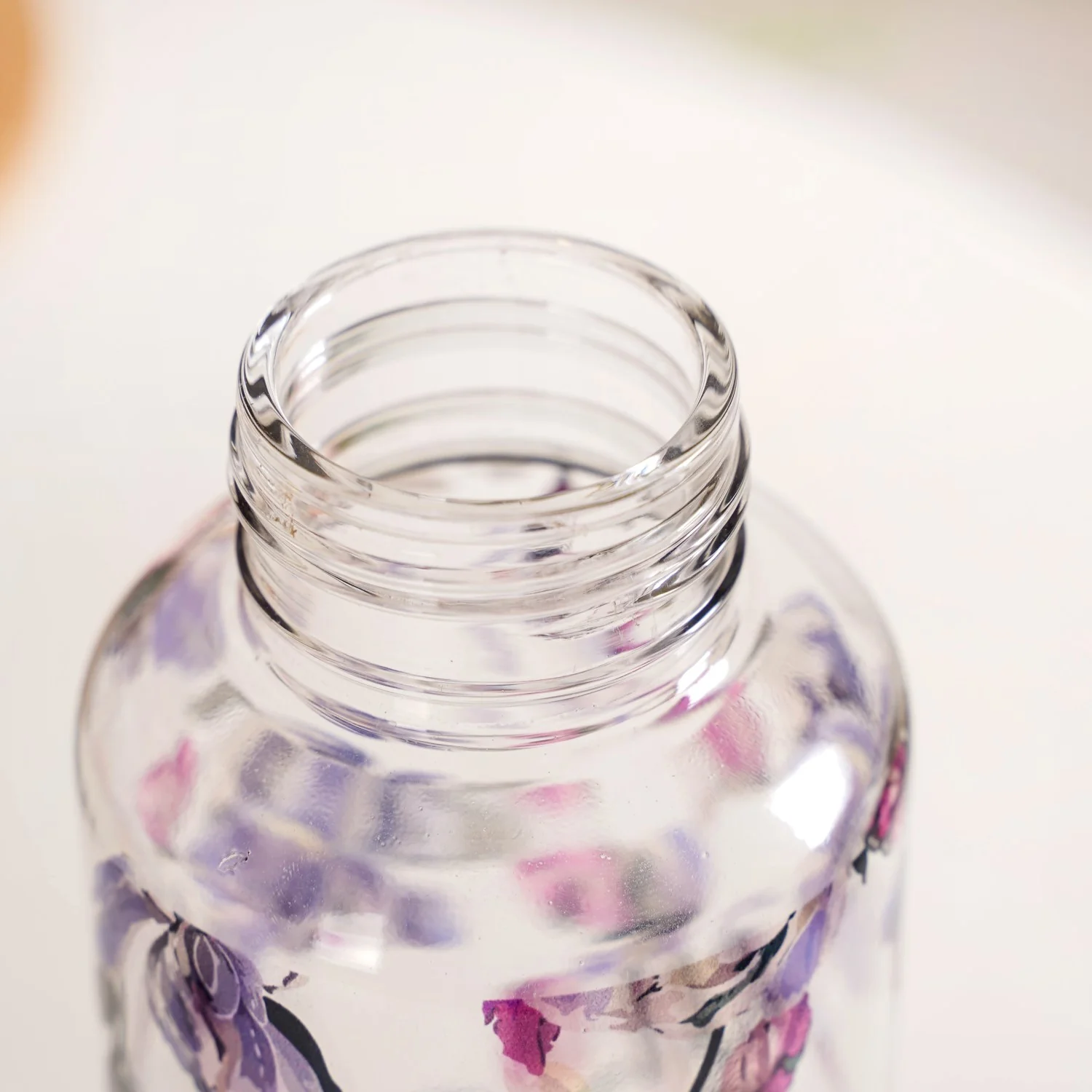 Leakproof Floral Glass Water Bottle With Stainless Steel Lid 1000ml - Image 6