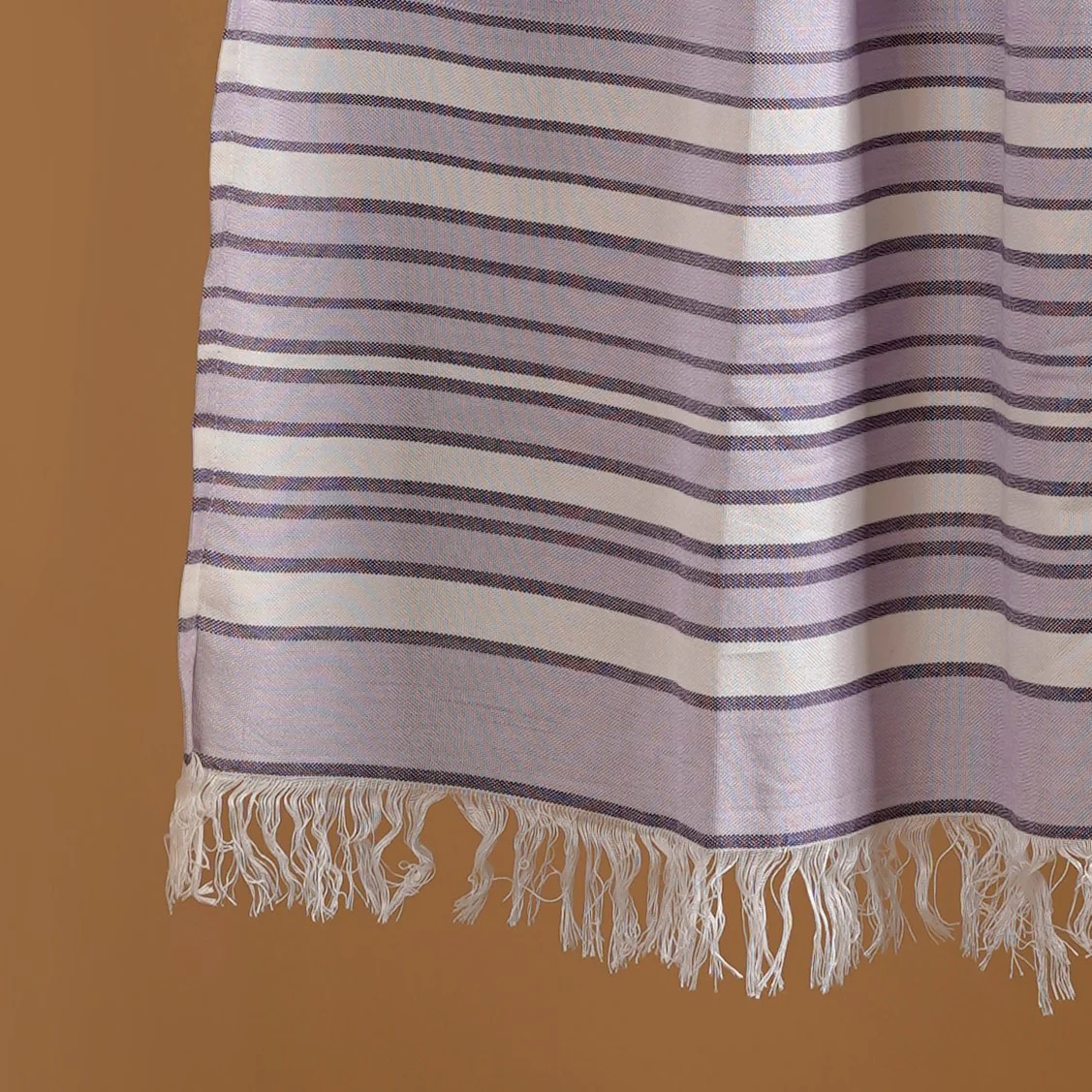 Set Of 2 Lilac Cabana Style Super Smooth Towels - Image 4
