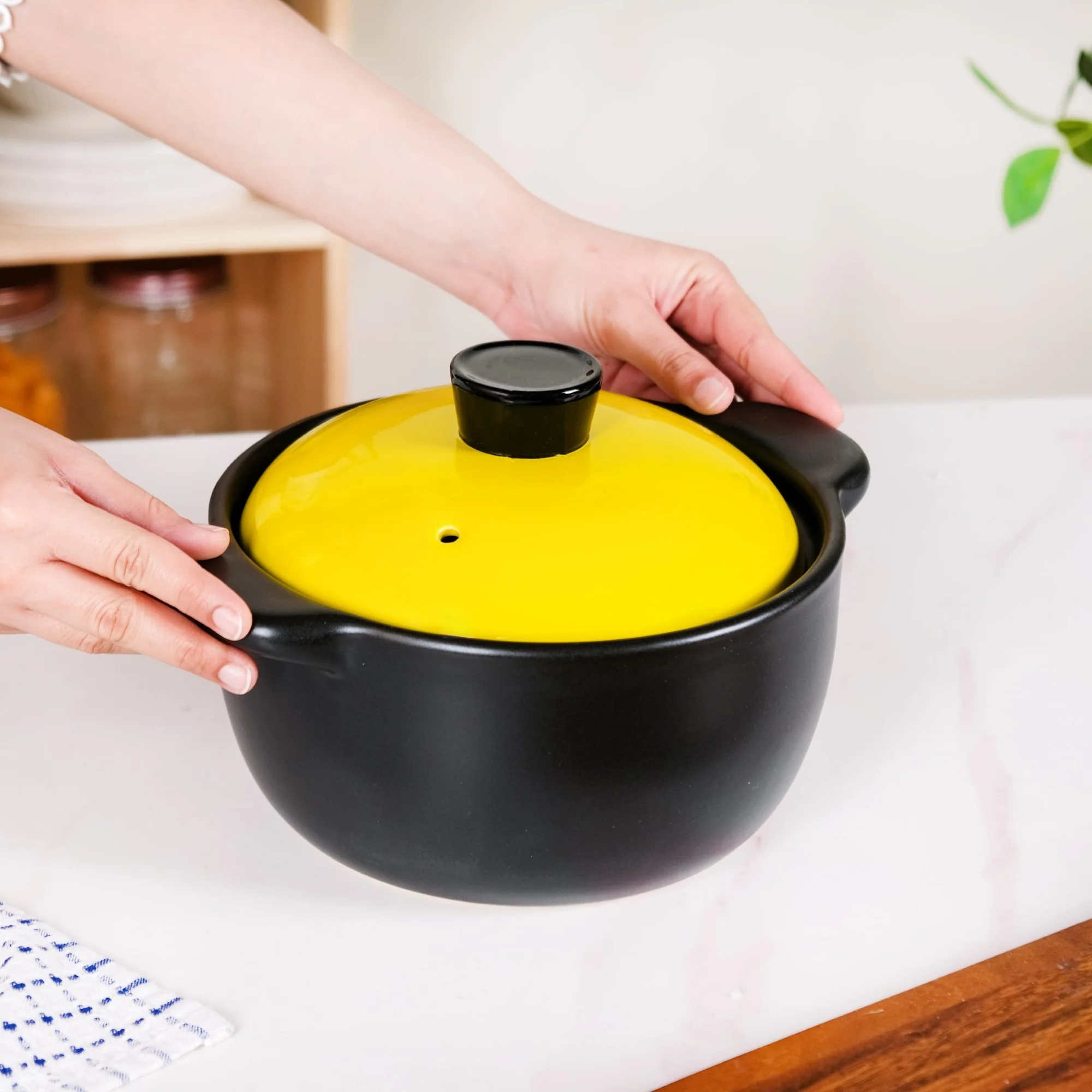Limonelle Ceramic Cooking Casserole With Lid Flame Safe 2300ml - Image 8