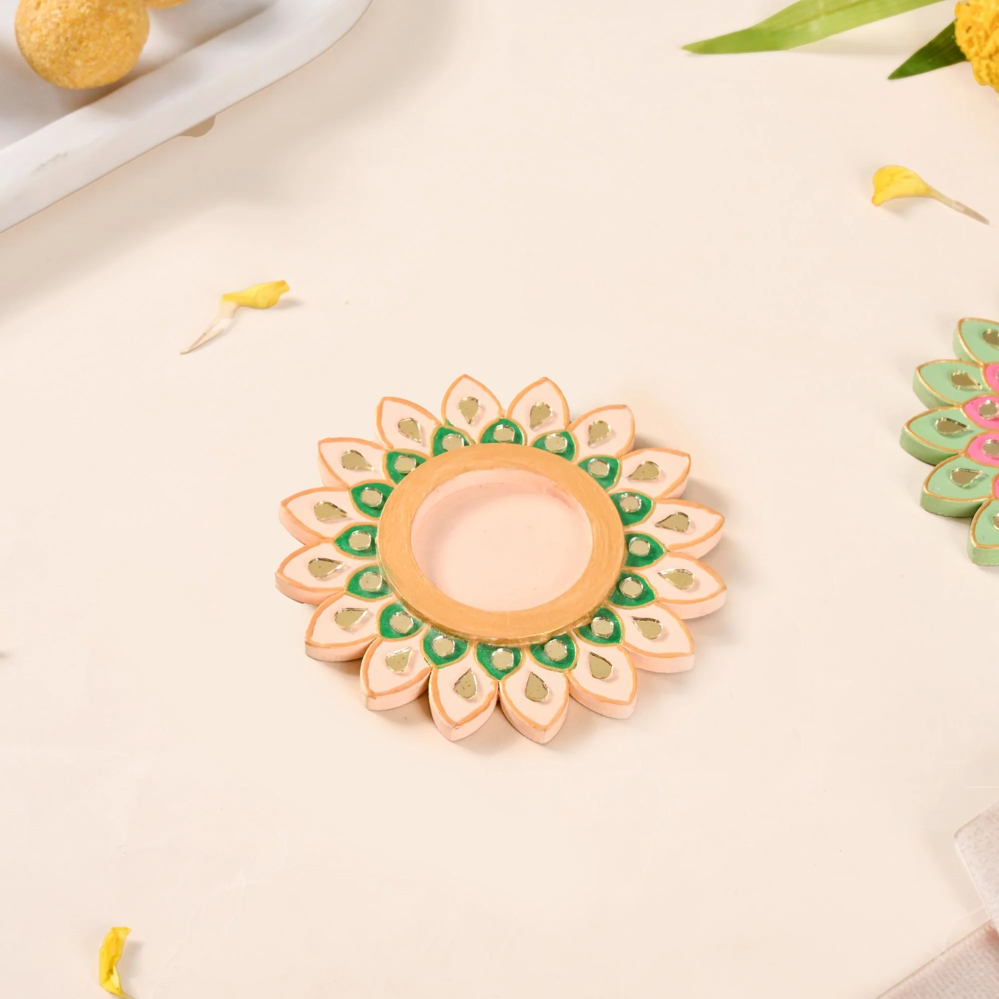 Lippan Art Mirrorwork Vibrant Flower Tealight Holders Set Of 4 - Image 9
